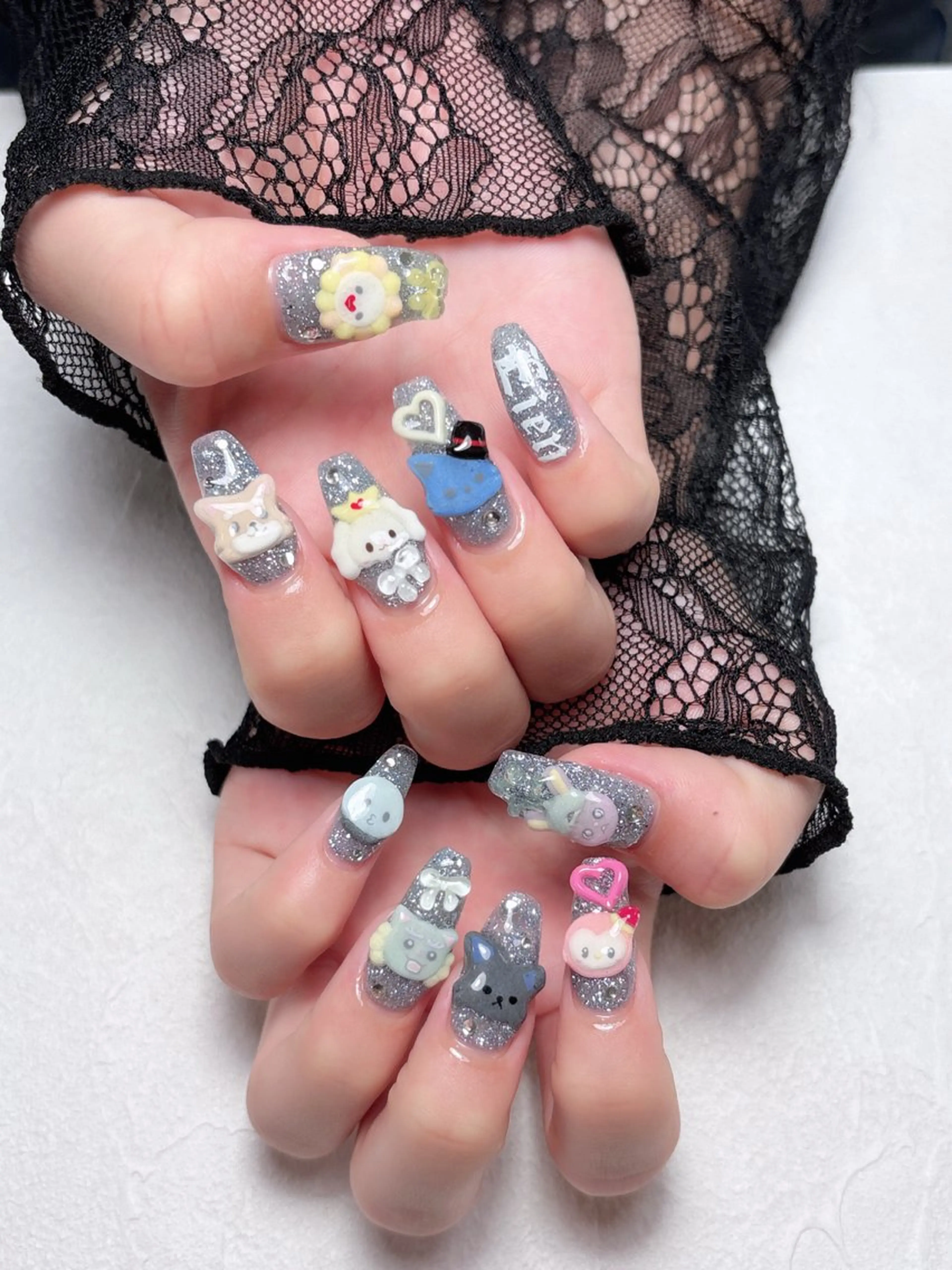 ネイル 💅ネイルハウス🏡 🎀TOMO🎀のネイルデザイン