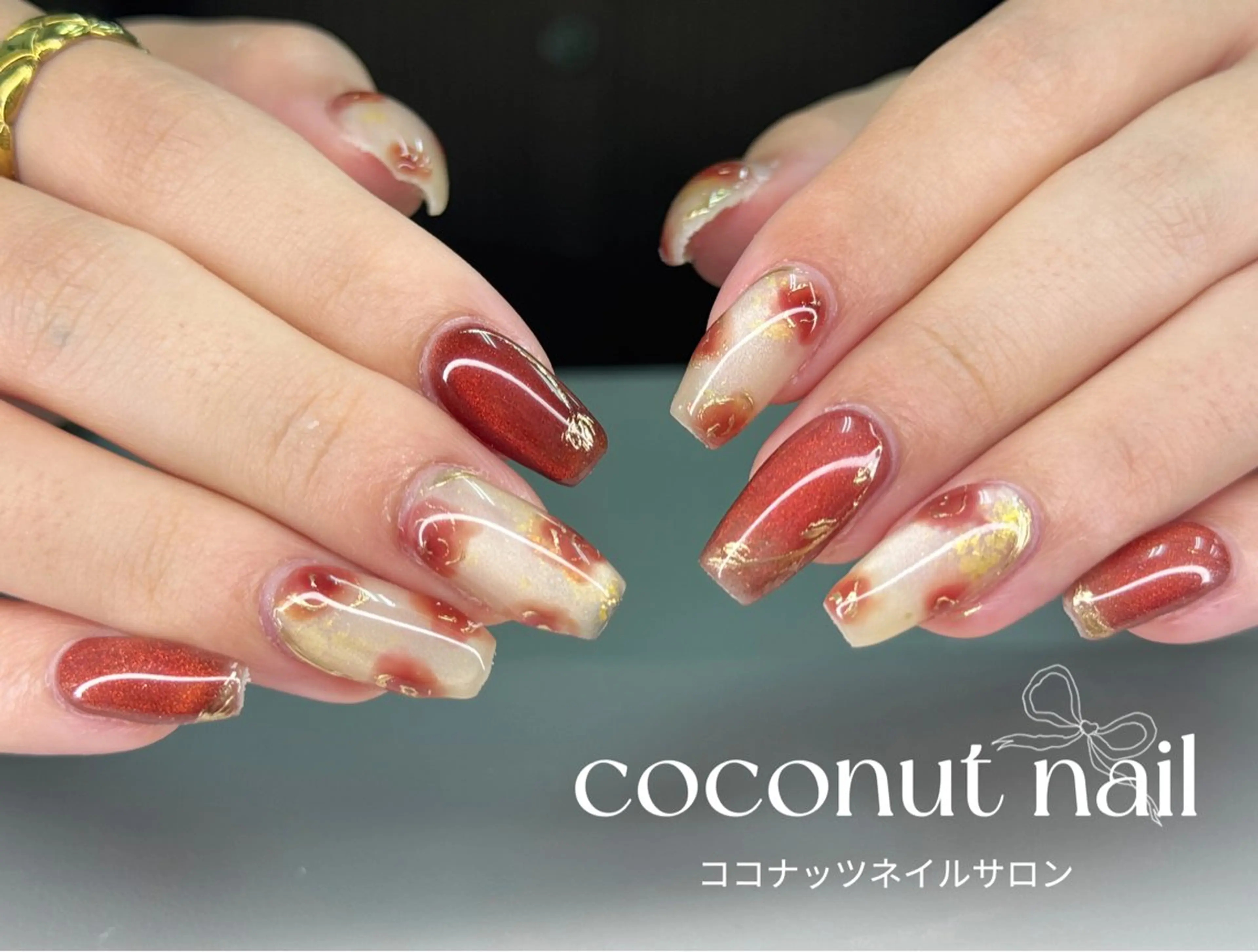 ネイル べっ甲ネイル フレンチネイル キラキラネイル マグネットネイル 大理石ネイル(マーブル) ハンドネイル 神田 ココナッツのネイルデザイン