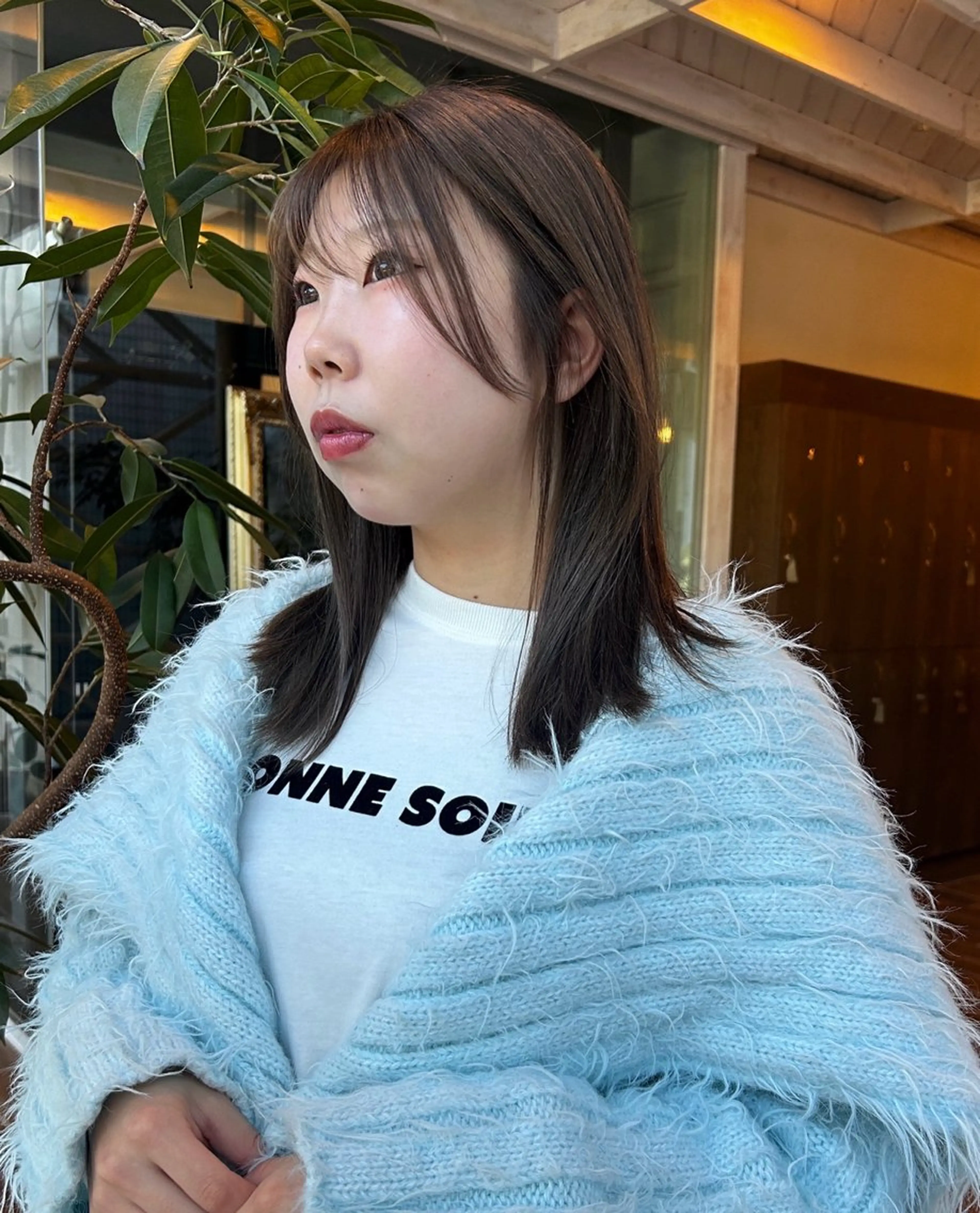 ミディアム カラー ミディアムパーマ 髪質改善 韓国風ヘア 縮毛矯正 ヘアカラー 西 優衣奈のヘアスタイル