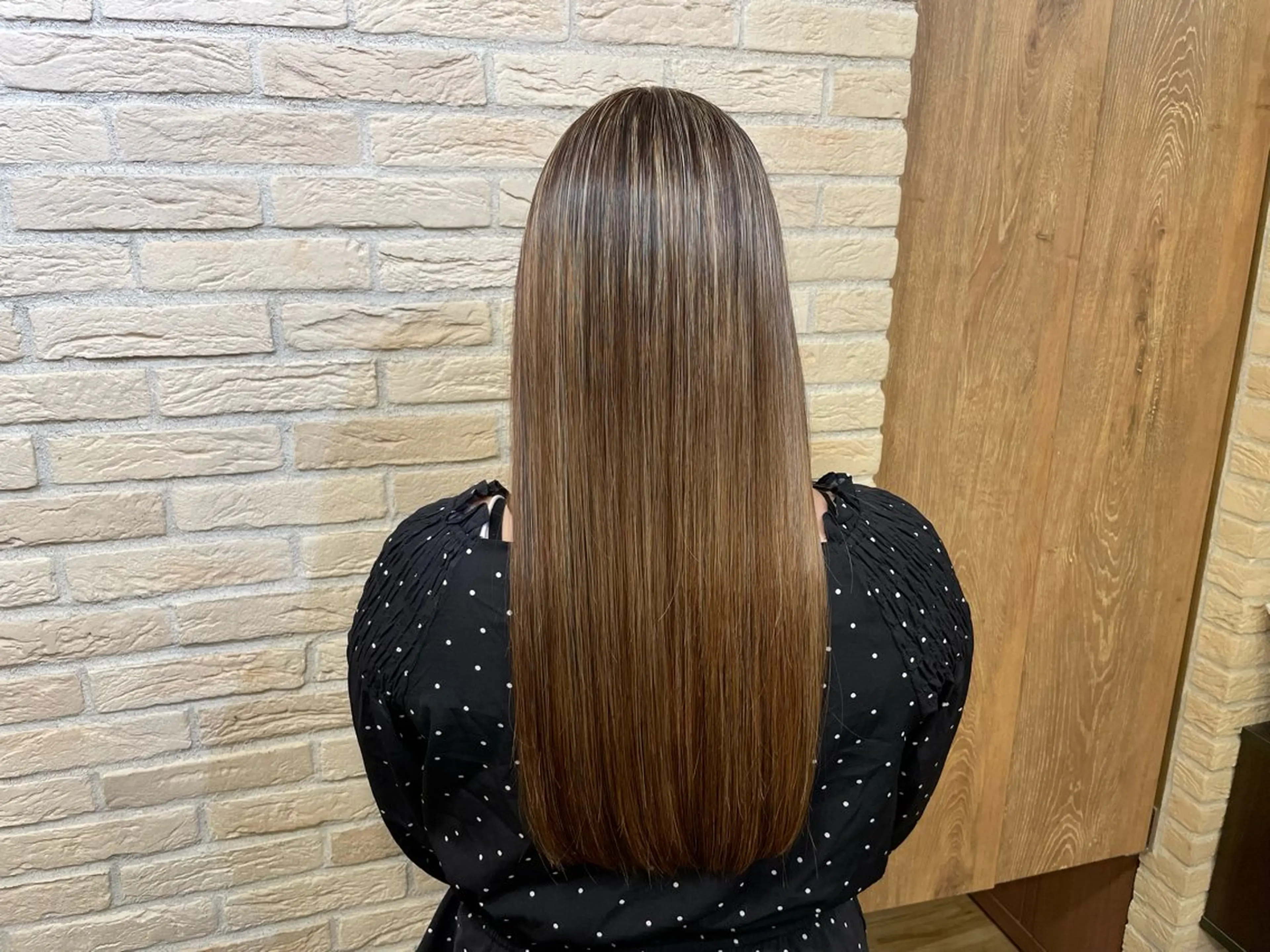 ロング 髪質改善カラー＆ 縮毛矯正　石井良平のヘアスタイル