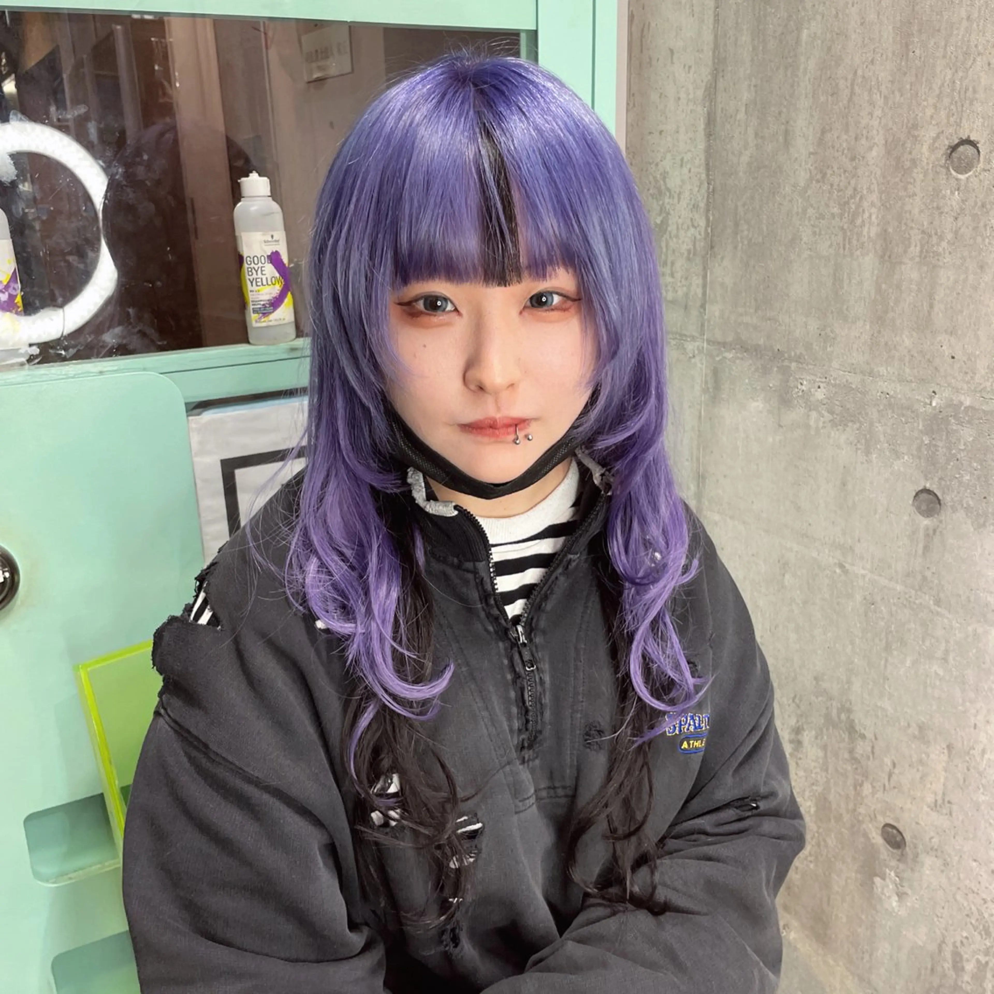 ロング カラー シールエクステ エクステ ロング ウルフカット ホワイト&レイヤーカ ットエクステ長畠俊輔のヘアスタイル