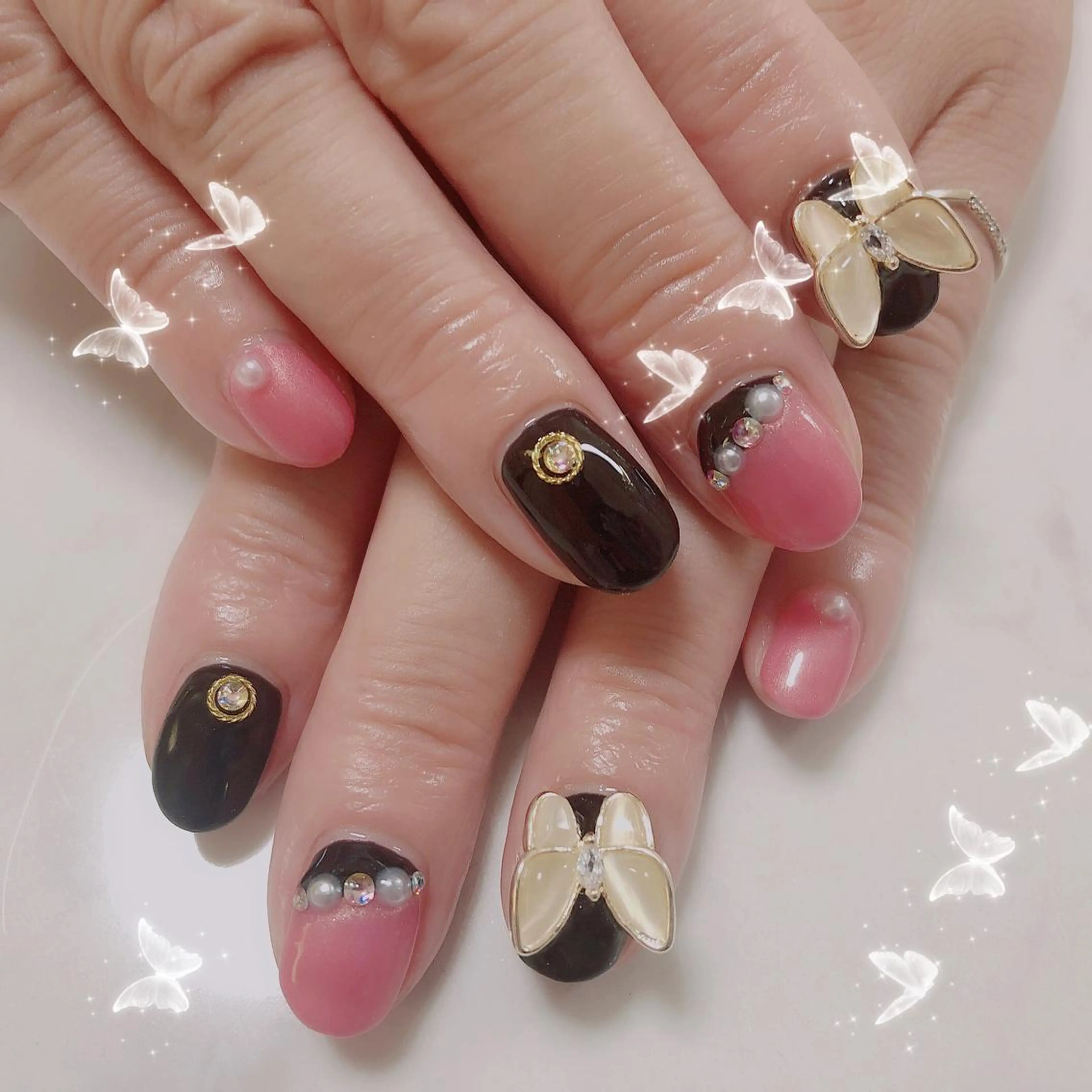 ネイル ネイルサロンエクラ 🫧Shizukaのネイルデザイン