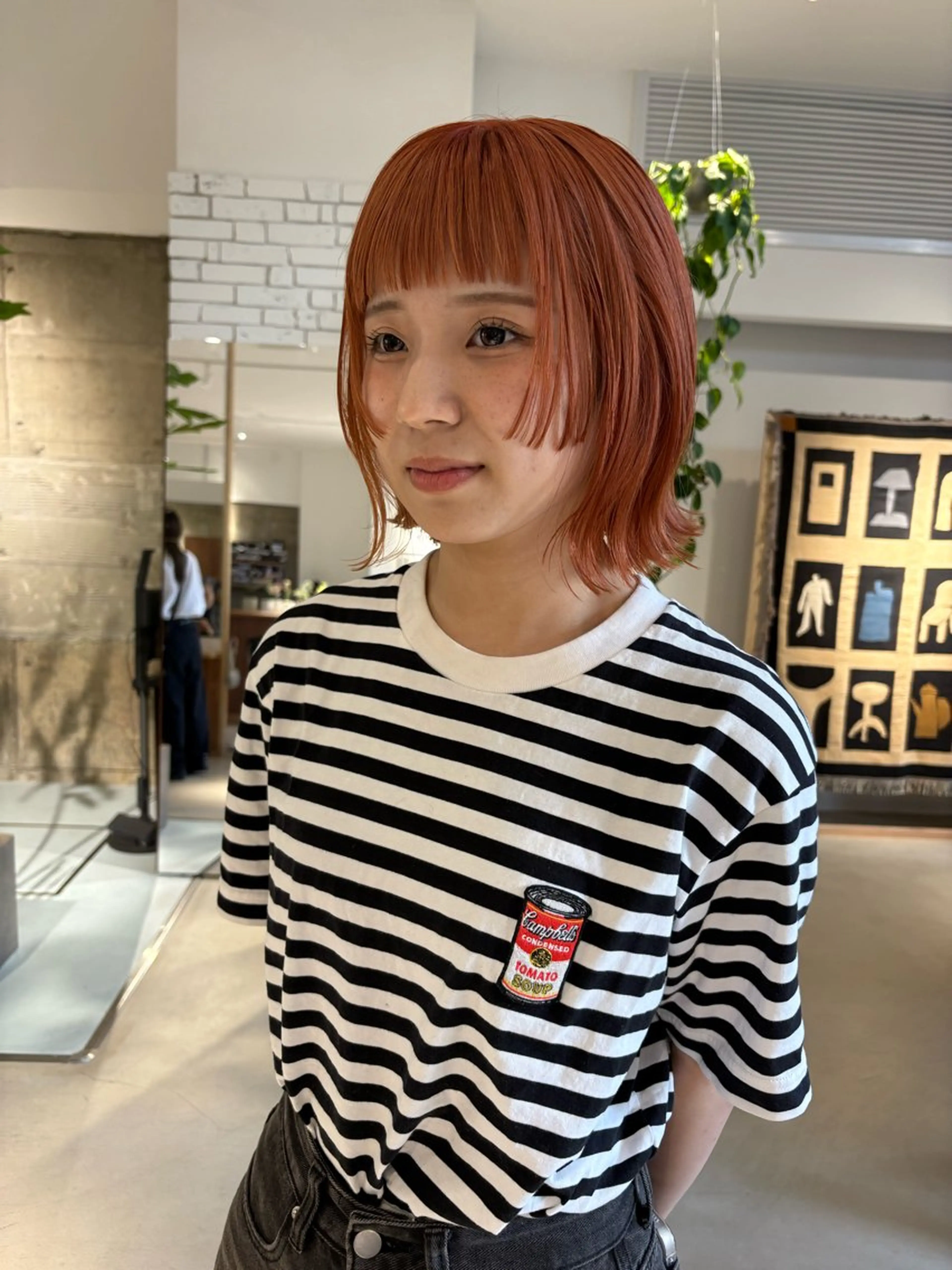 ショート カラー ブリーチ オレンジ カット ヘアカラー Yui⭐️ 透け感カラーのヘアスタイル