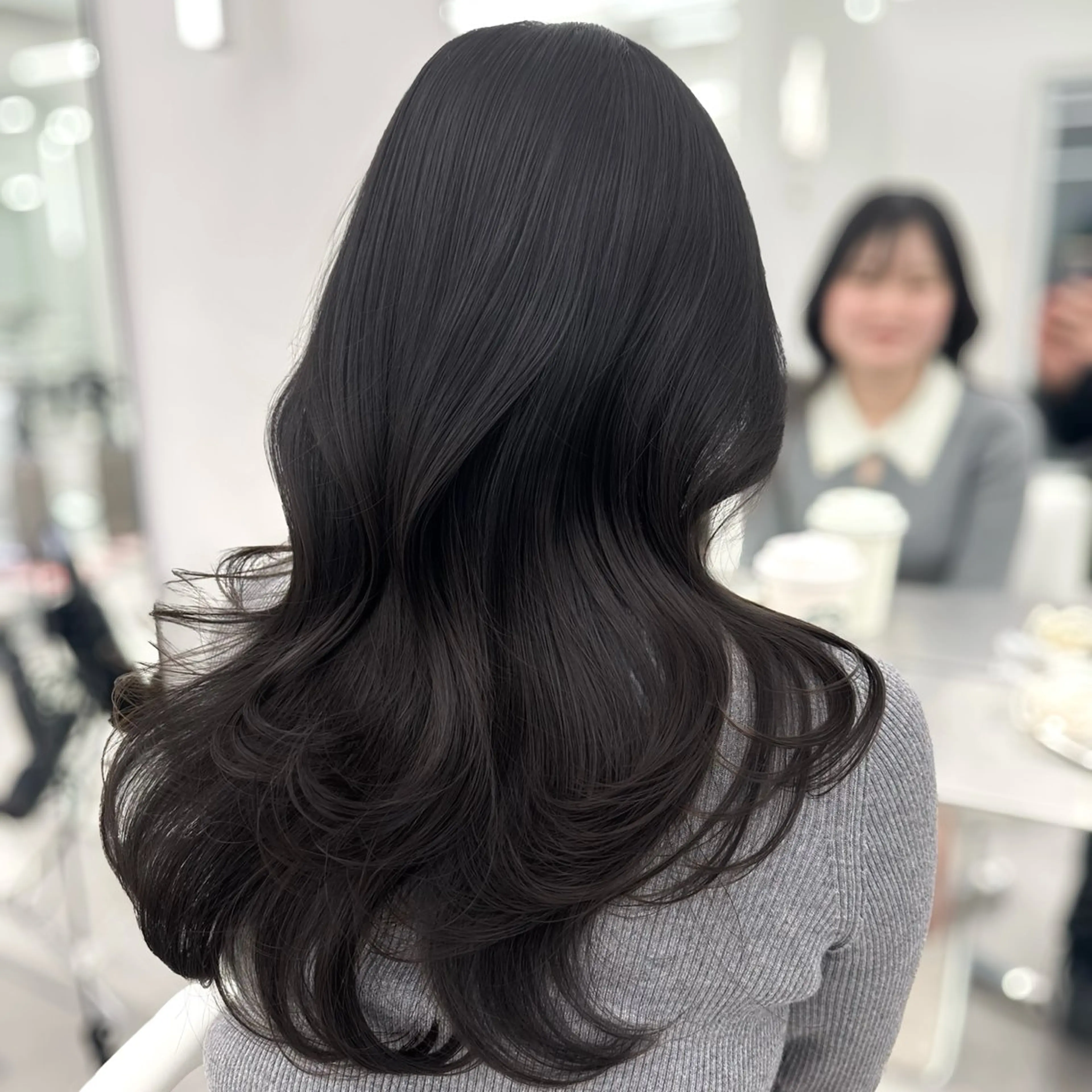 ロング アッシュ アッシュグレー アッシュグレージュ 髪質改善 トリートメント カット ヘアカラー トリートメント 韓国ヘア🇰🇷× 髪質改善🫧テルのヘアスタイル