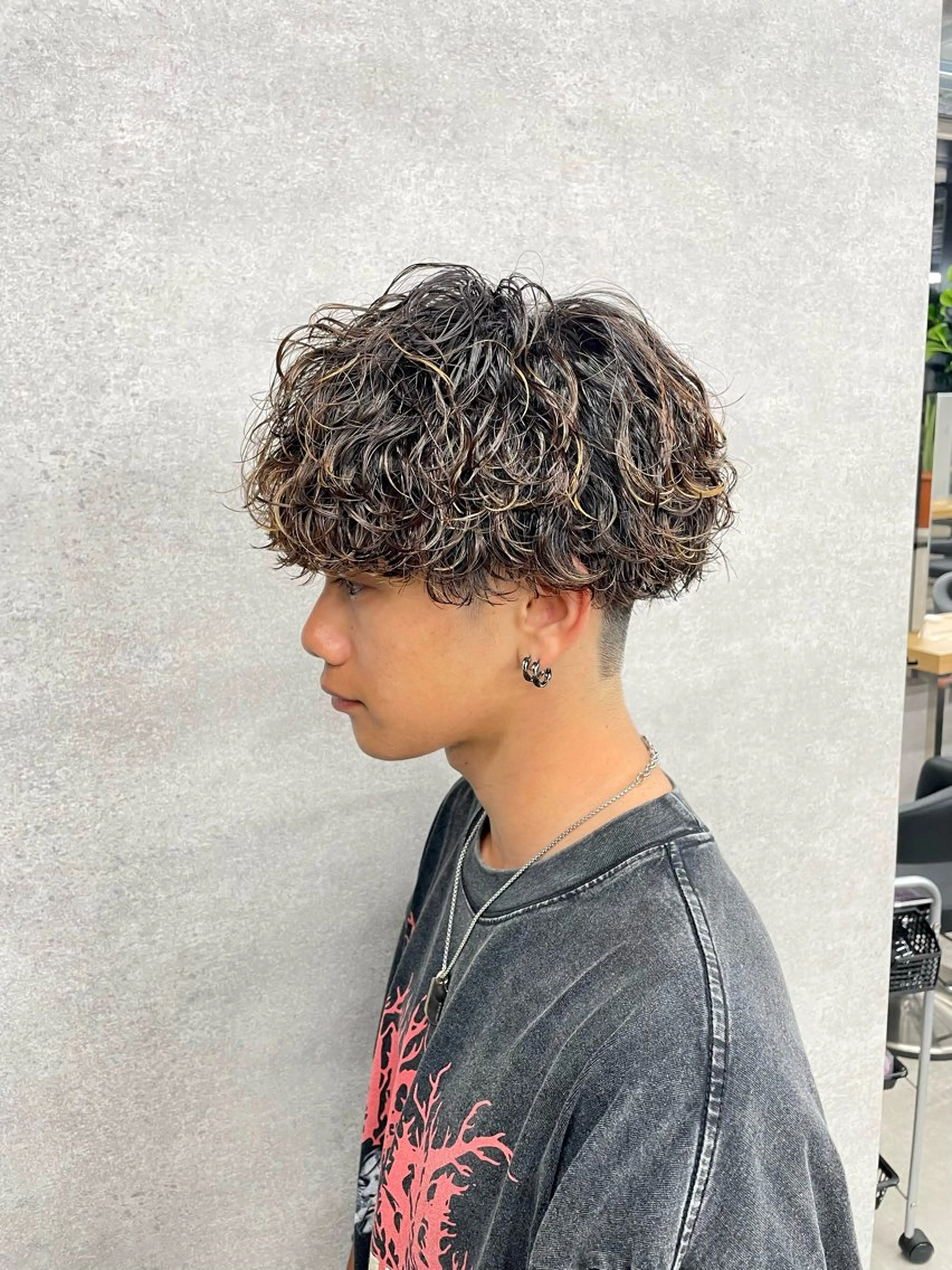 カラー パーマ メンズ men's特化 値段以上の仕上がりにのヘアスタイル