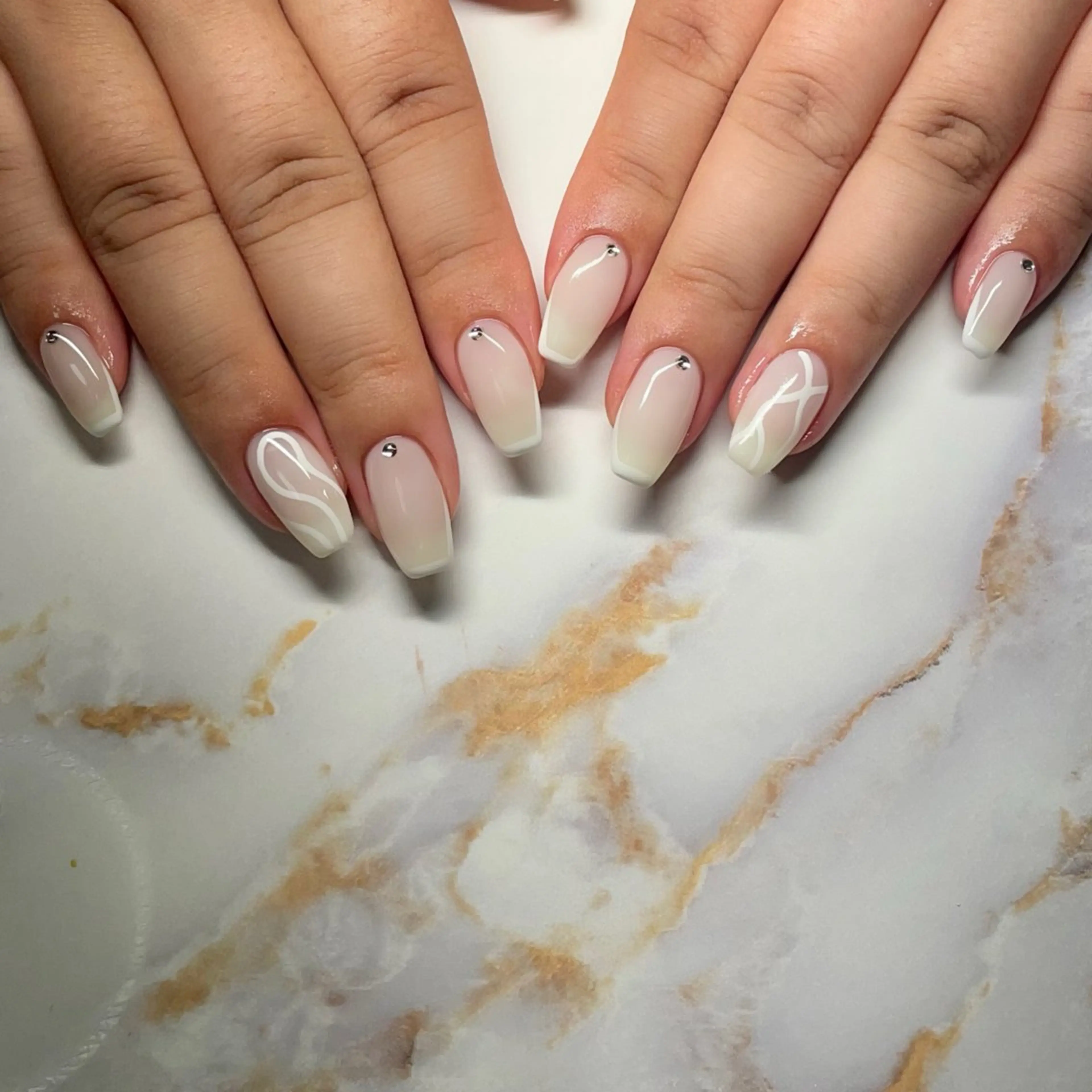 ネイル ハンドネイル ハンドケア m-nail 🌙minamiのネイルデザイン