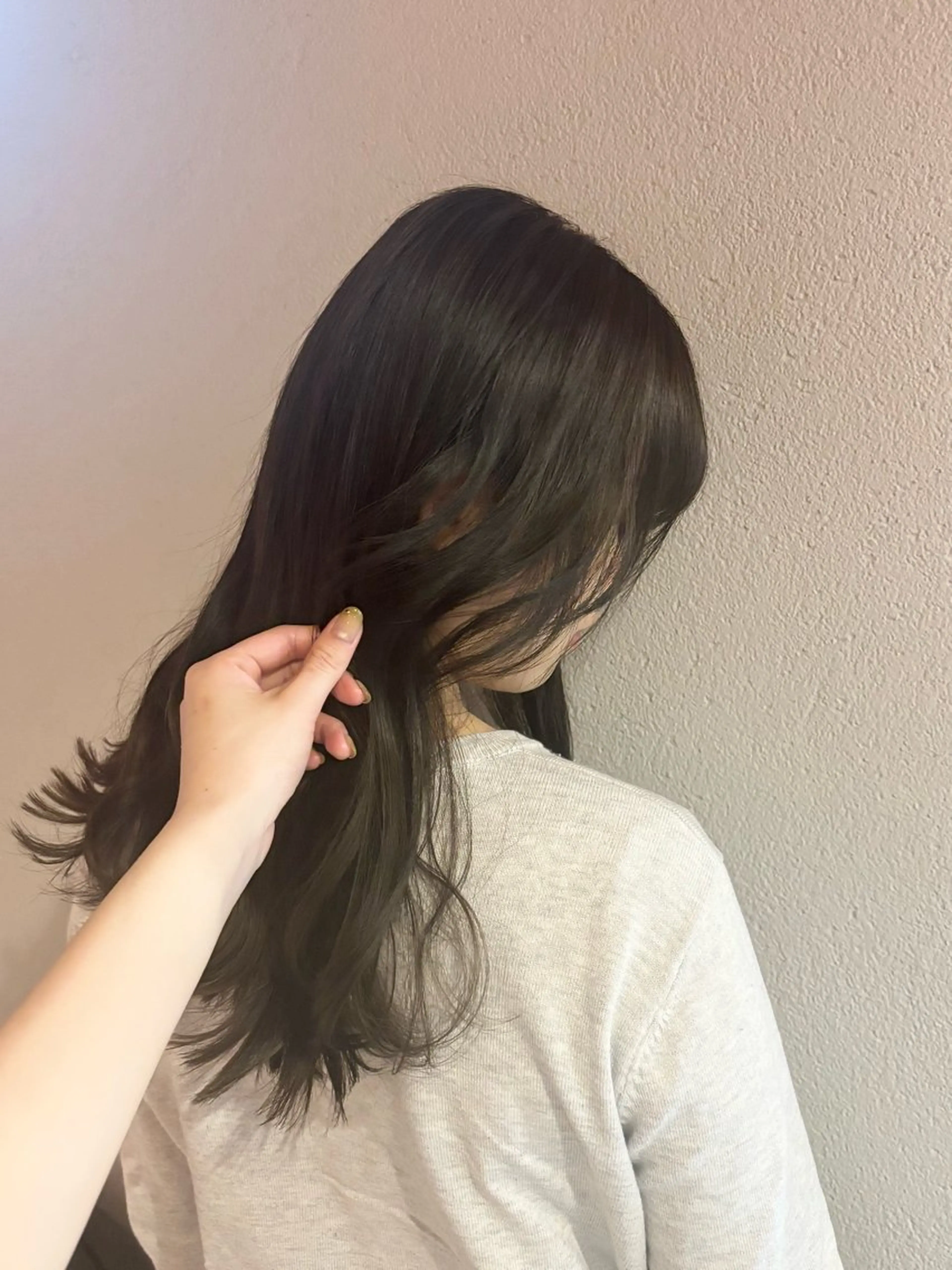 セミロング カラー ベージュカラー 透明感カラー グレージュ オリーブベージュ オリーブカラー ヘアカラー コトノ /透明感カラー🧡のヘアスタイル