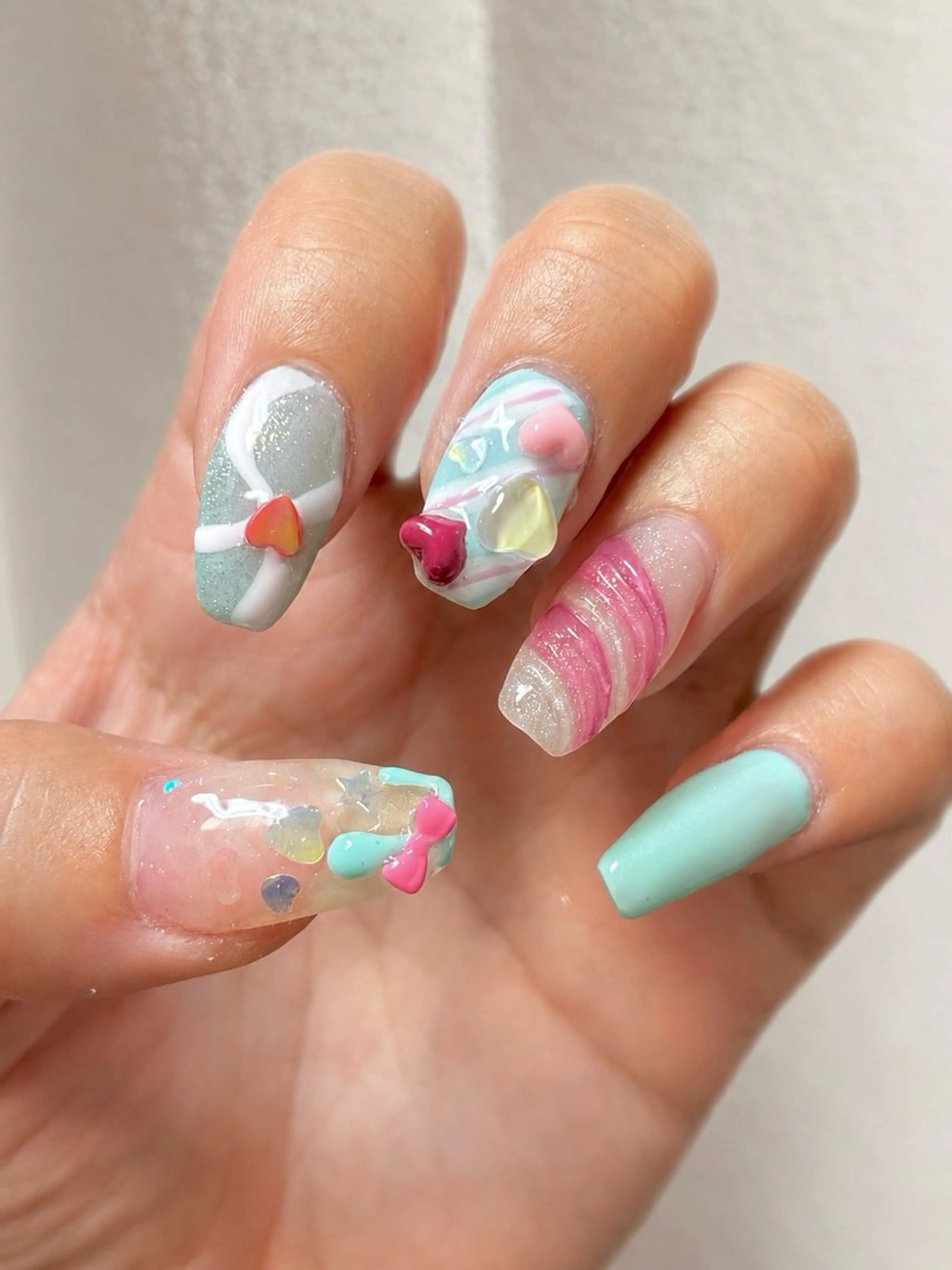 ネイル キラキラネイル ぷっくりネイル Lino nailのネイルデザイン