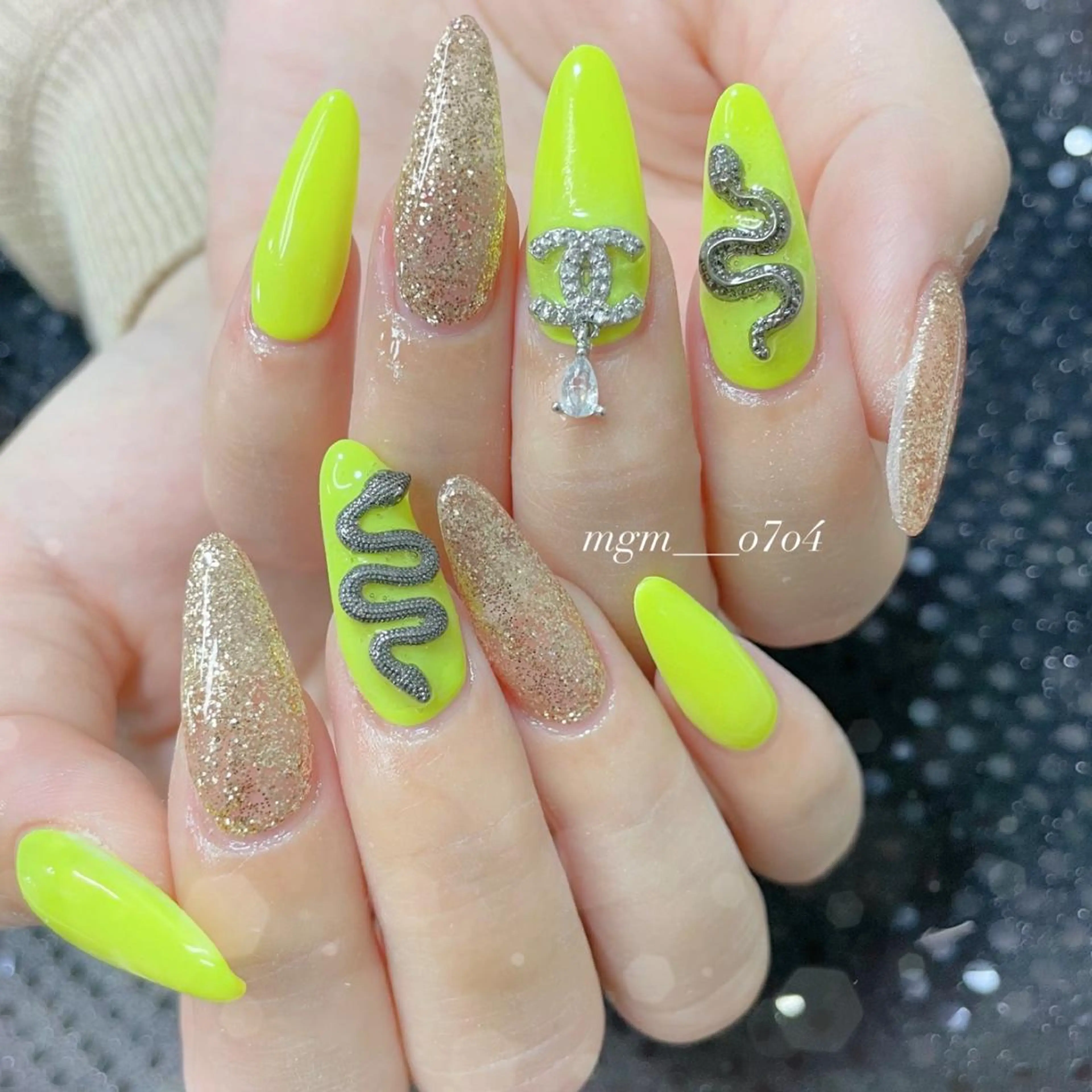 ネイル MoON...❤︎ MeGuのネイルデザイン