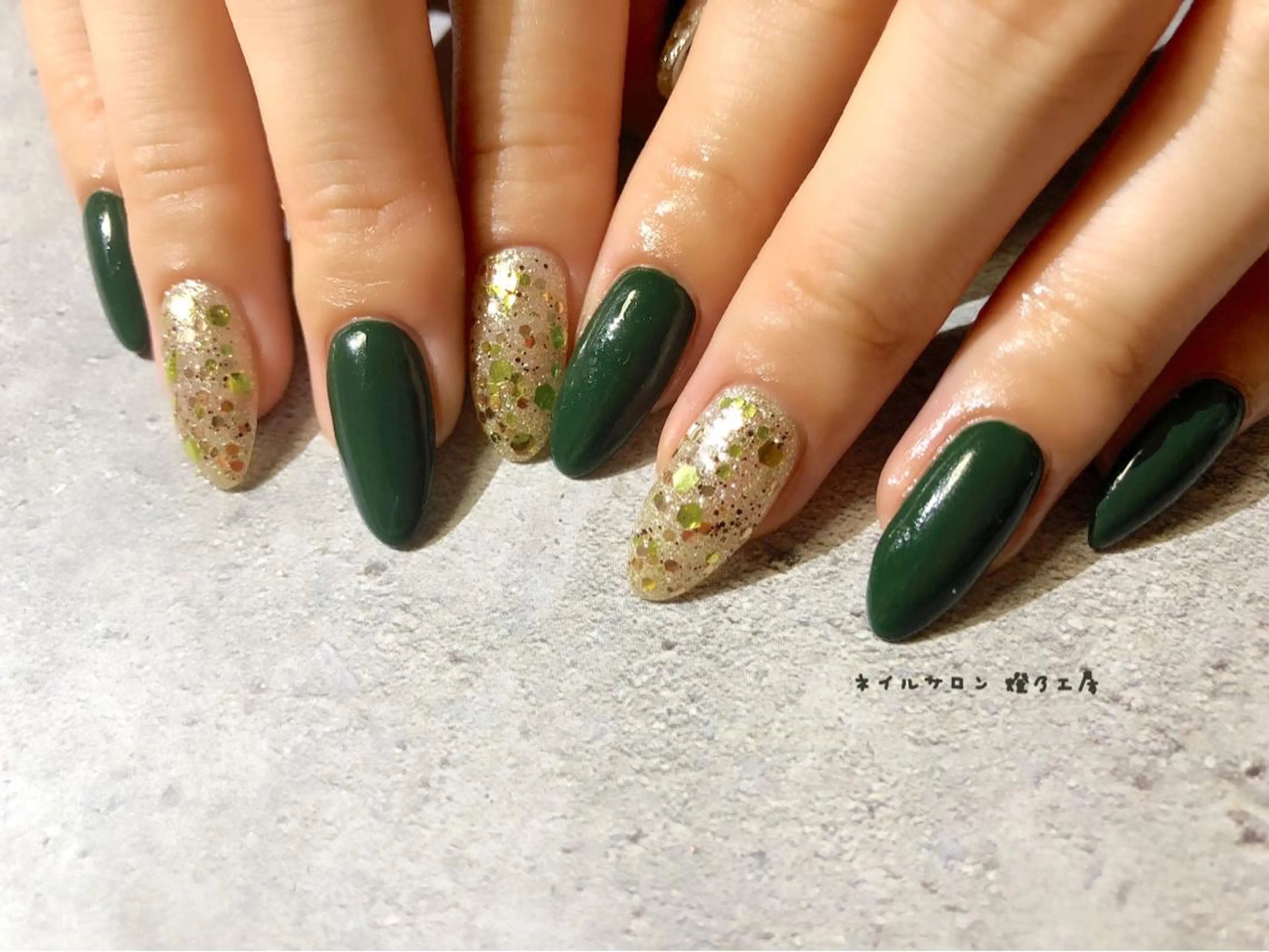 ネイル 伊藤 美里のネイルデザイン