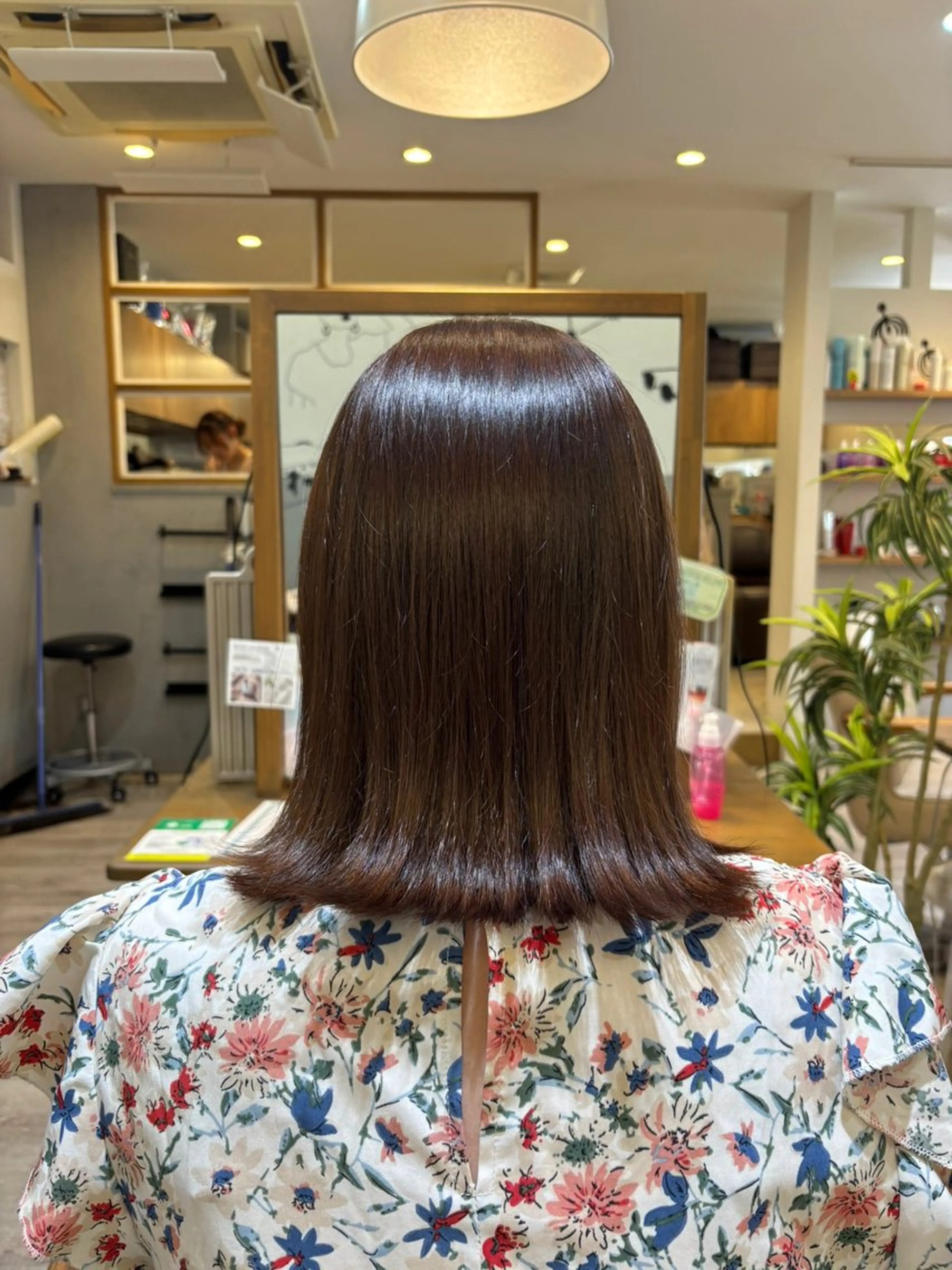 セミロング カラー ベージュカラー インナーブリーチ募集 おおつる🌻のヘアスタイル