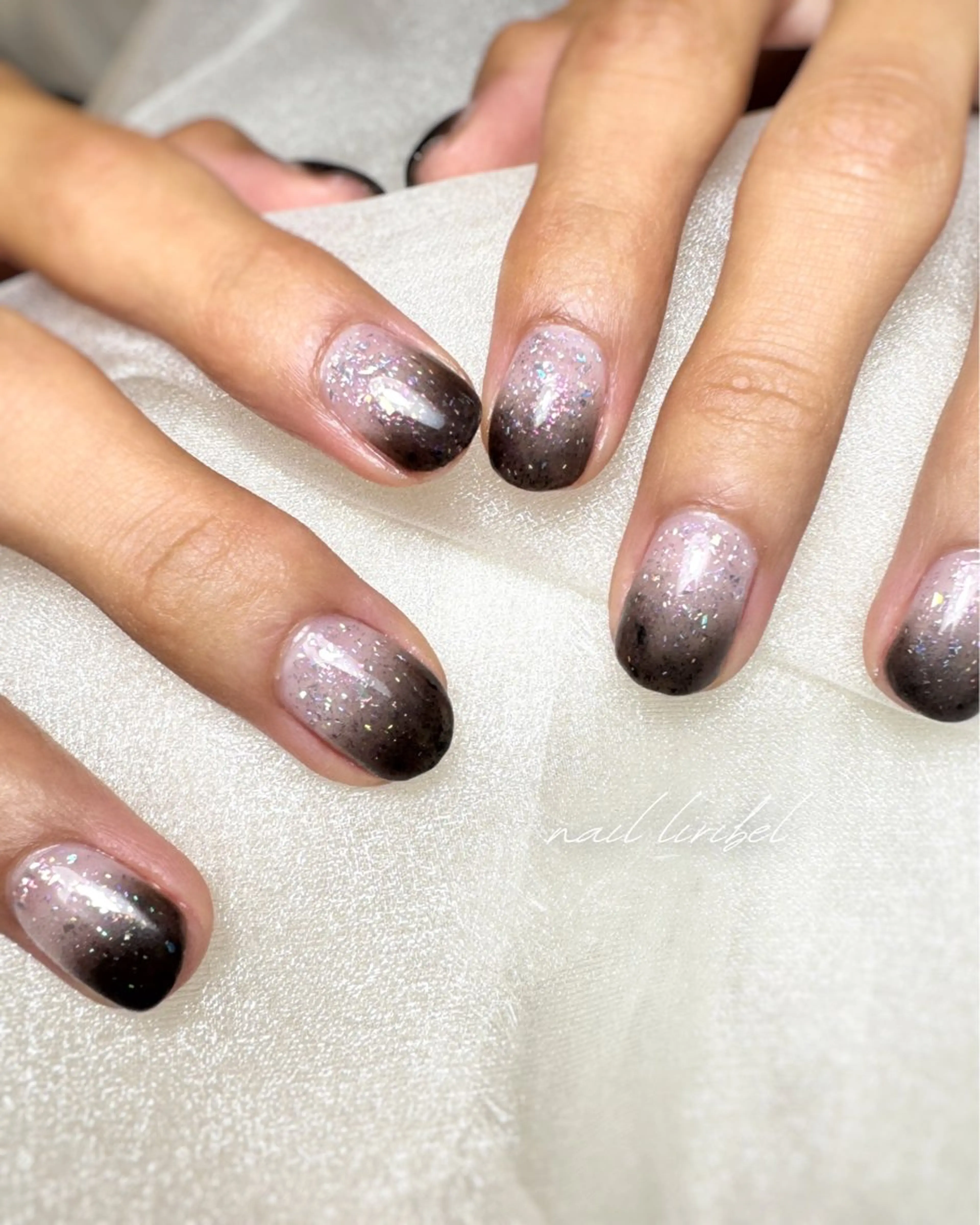 ネイル グラデーション キラキラネイル メンズネイル Nail Liribelのネイルデザイン