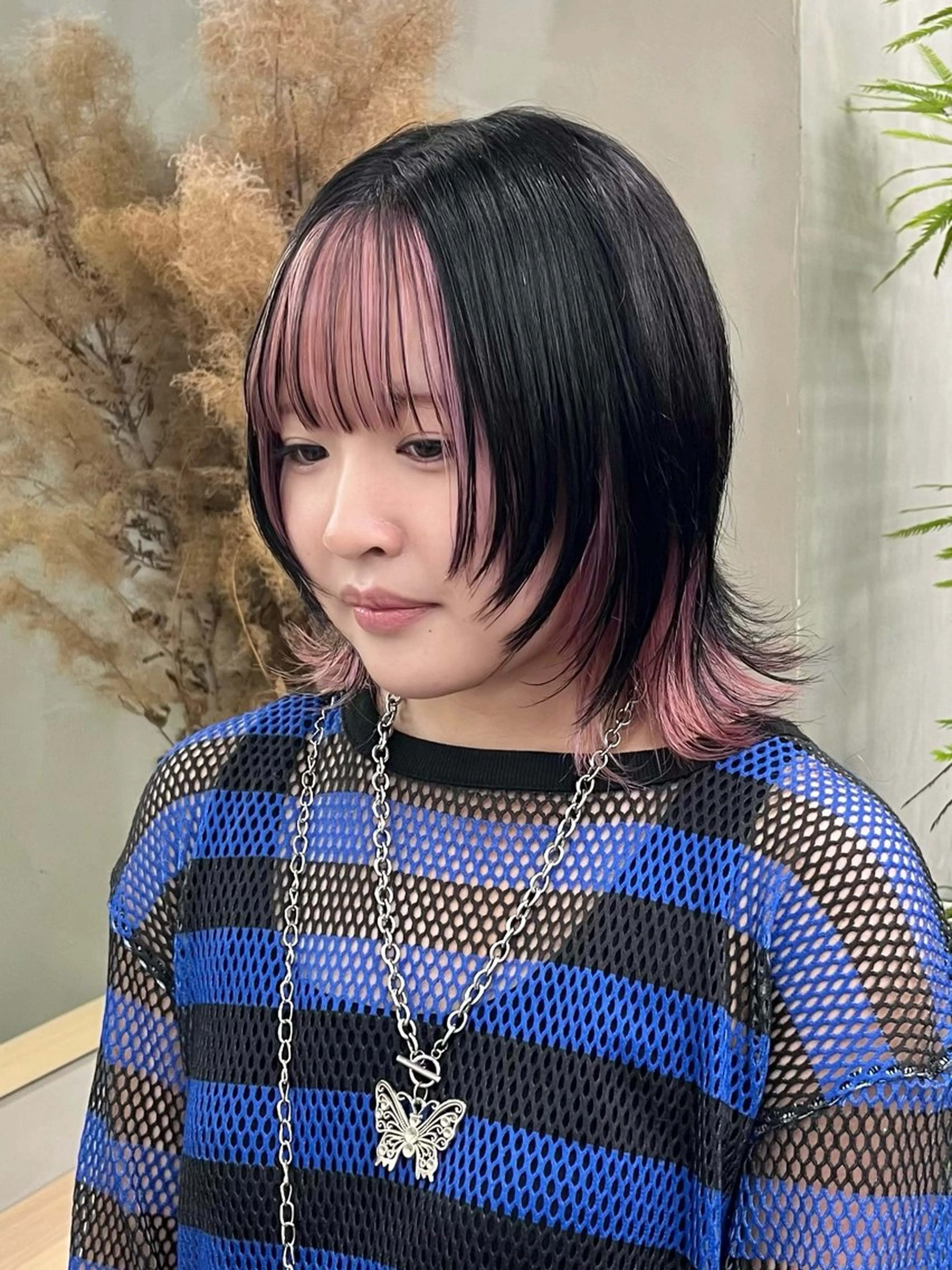 セミロング イツク ⚡️ ルーツ/ハイトーンのヘアスタイル