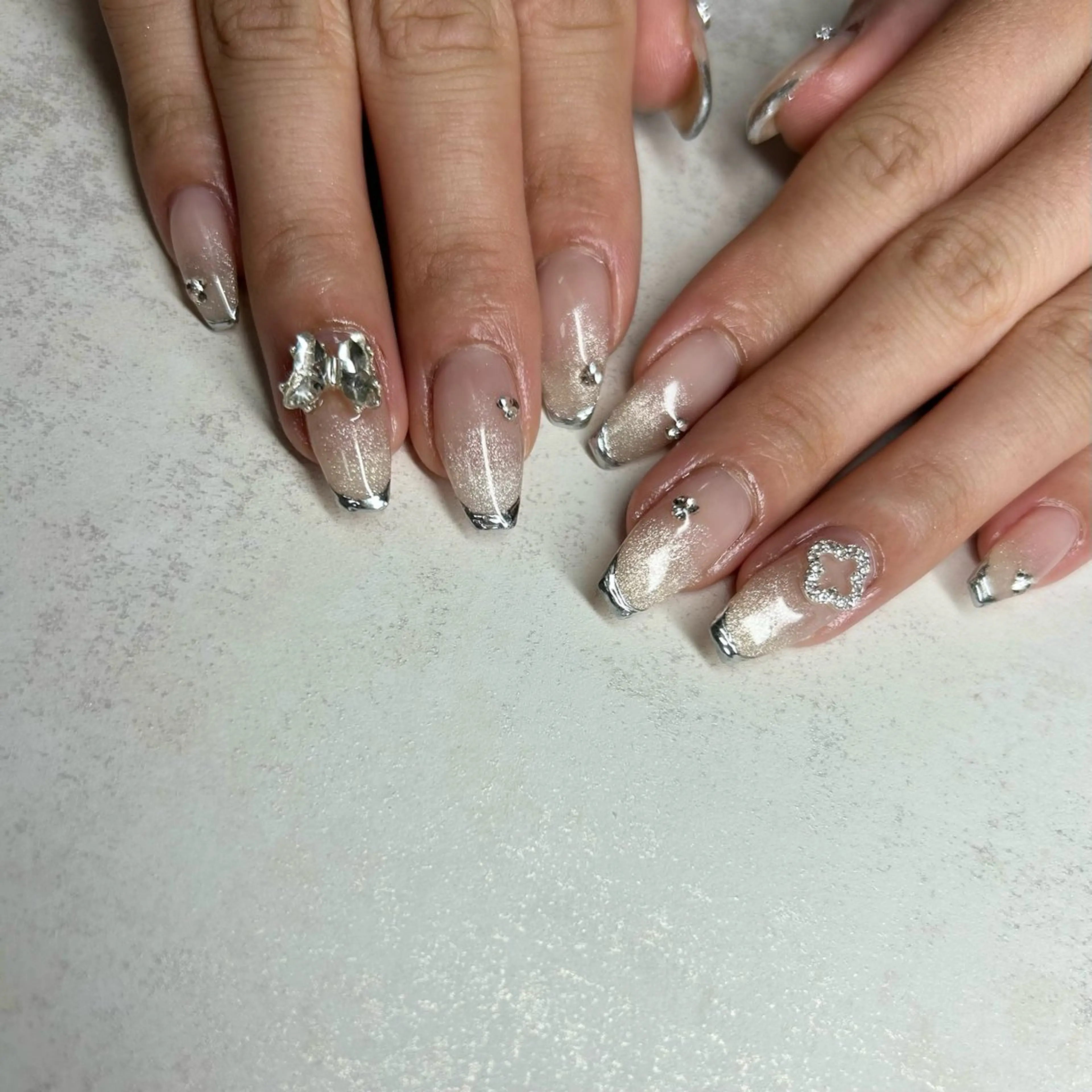 ネイル ANELA mのネイルデザイン