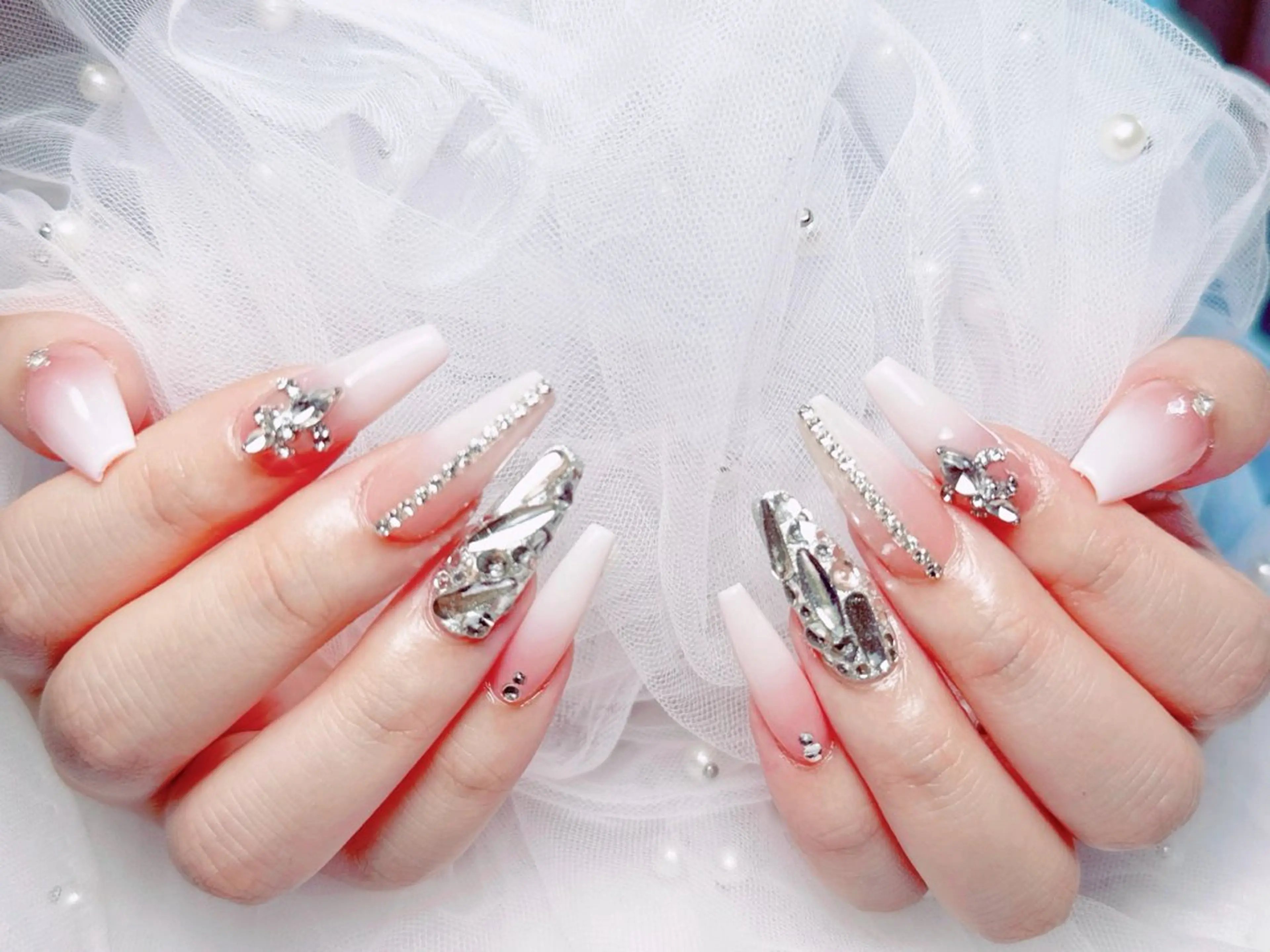 ネイル ハンドネイル ロータス ネイルサロンのネイルデザイン