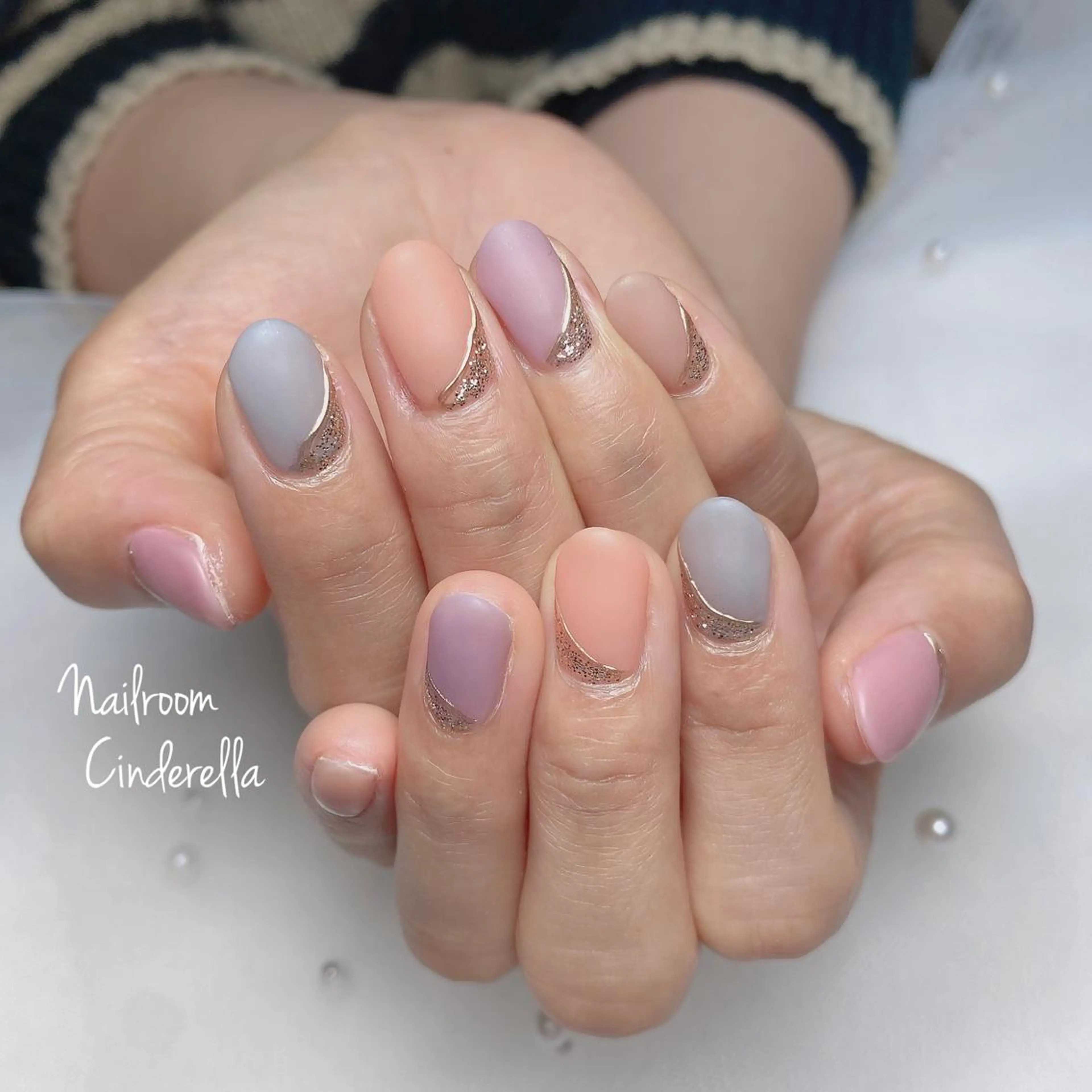 ネイル マットネイル Nailroom. Cinderellaのネイルデザイン