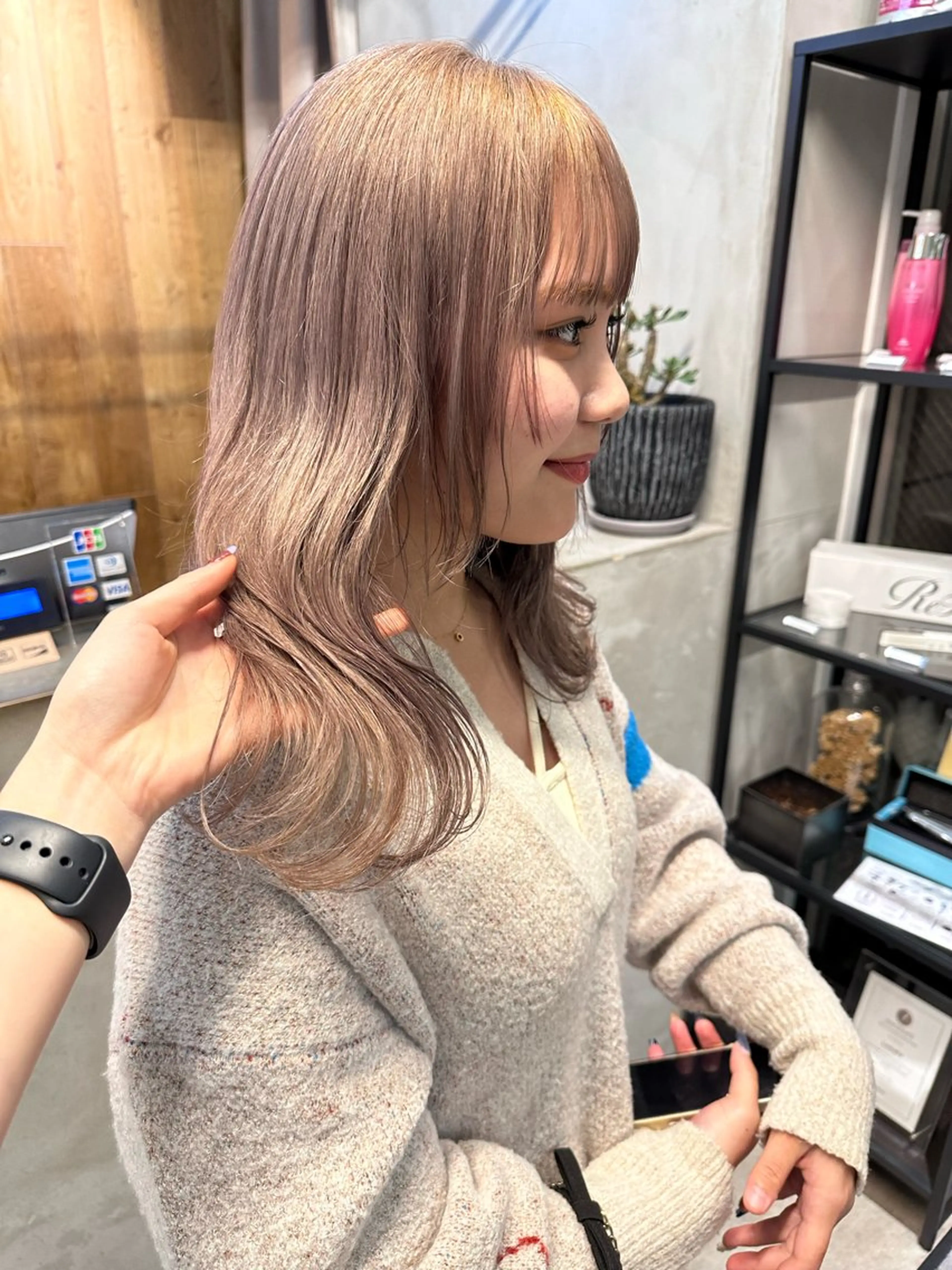 ミディアム カラー REINA☁️透明感 カラー/ぷつっと♡のヘアスタイル