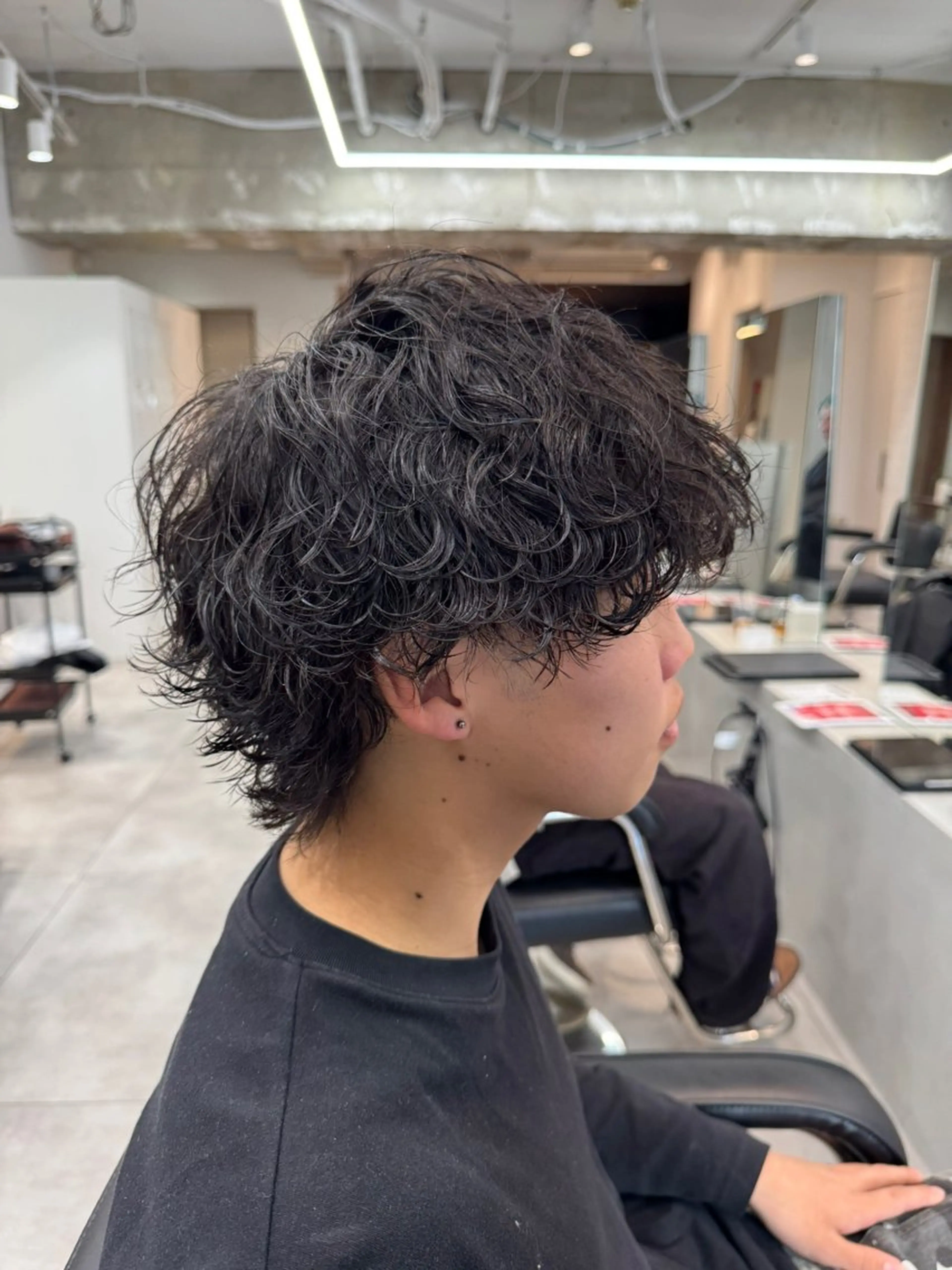 パーマ メンズ メンズパーマ 波巻きパーマ メンズウルフカット ウルフカット カット ヘアカラー パーマ 大宮メンズ特化/パー マ職人/小川藍人のヘアスタイル