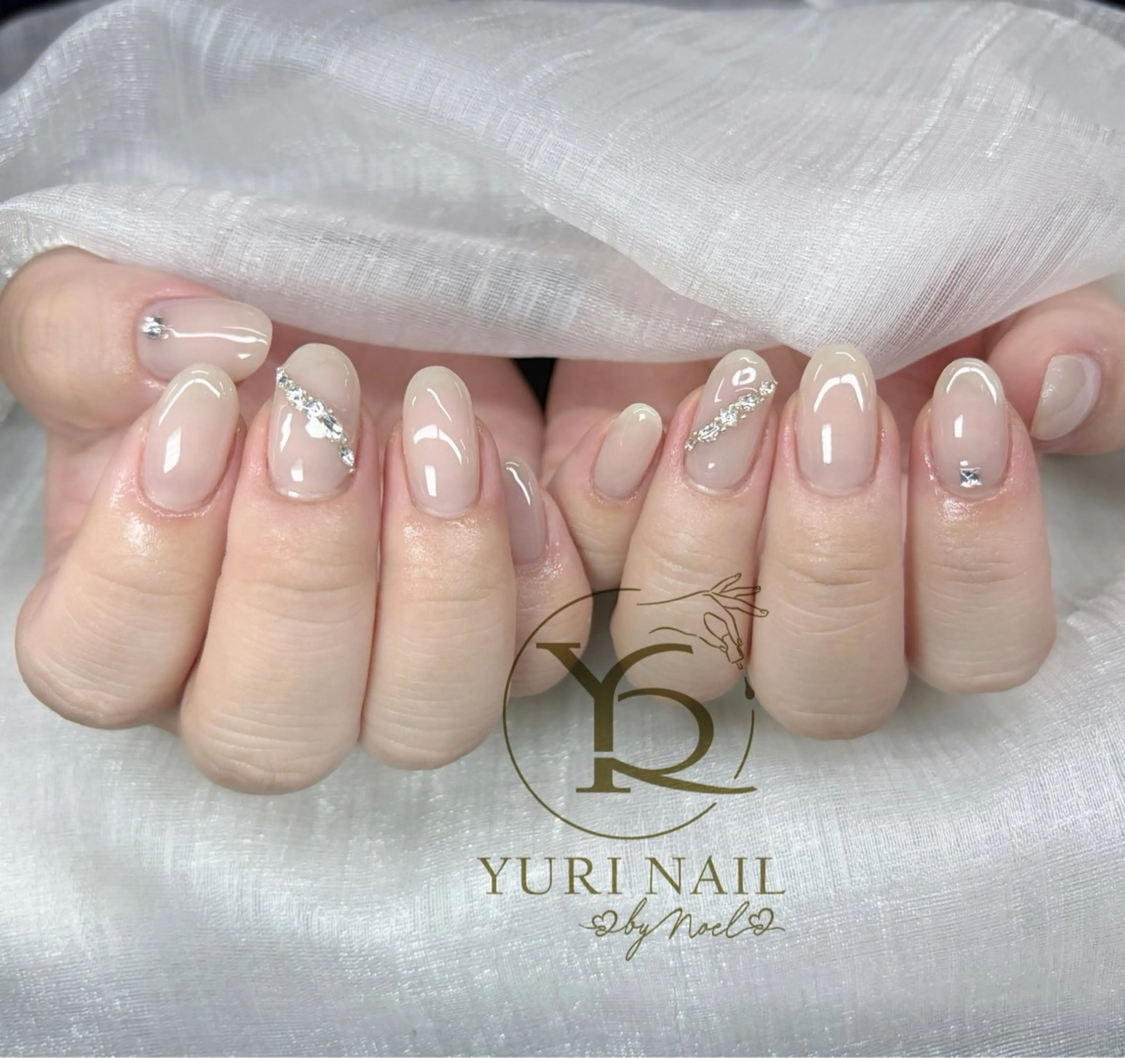 ネイル ハンドネイル フットネイル ハンドケア YURI Nail NARITAのネイルデザイン