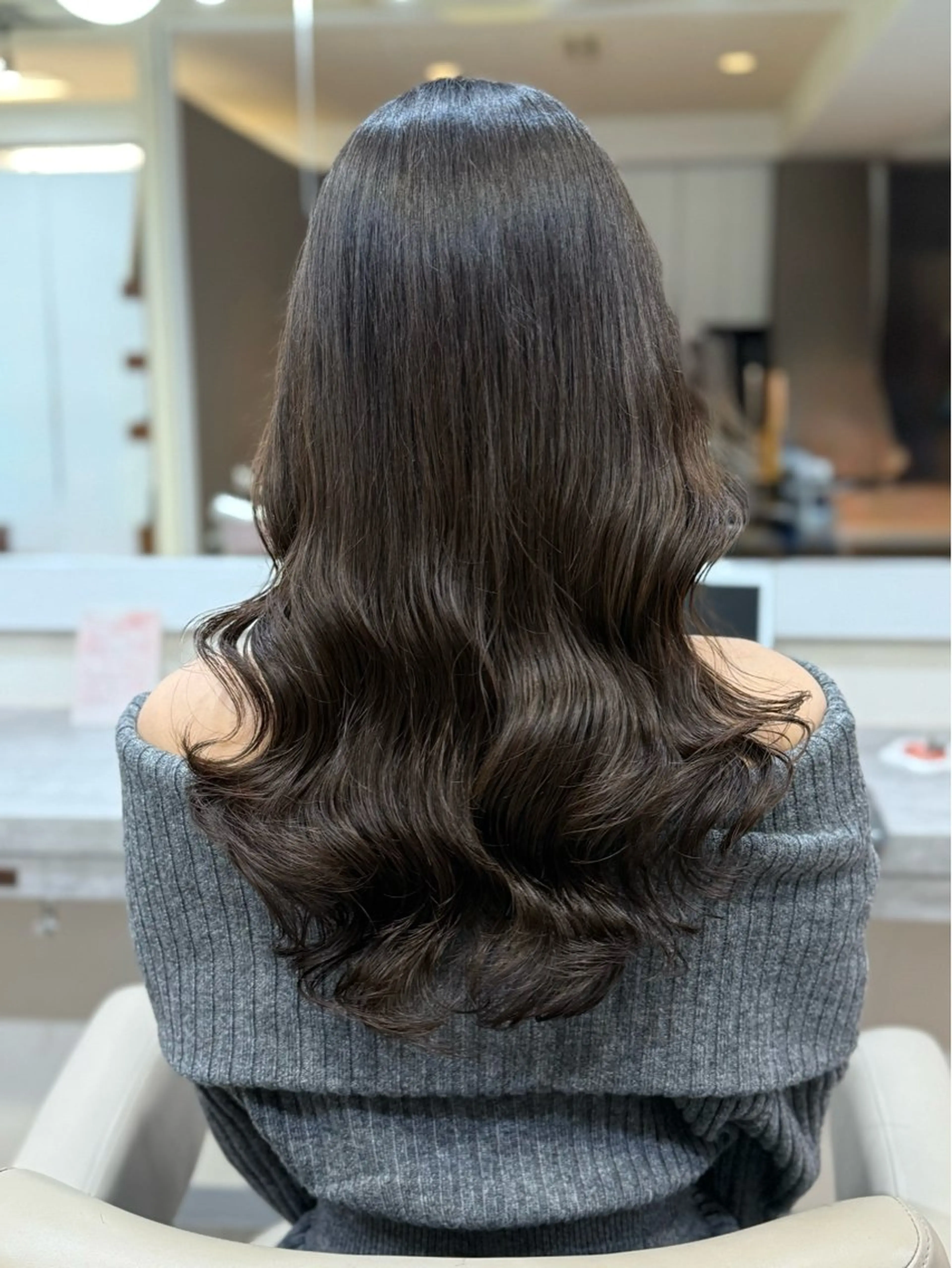 ロング パーマ コテ巻き/パーマ/艶 透明感/荻原凜太郎のヘアスタイル