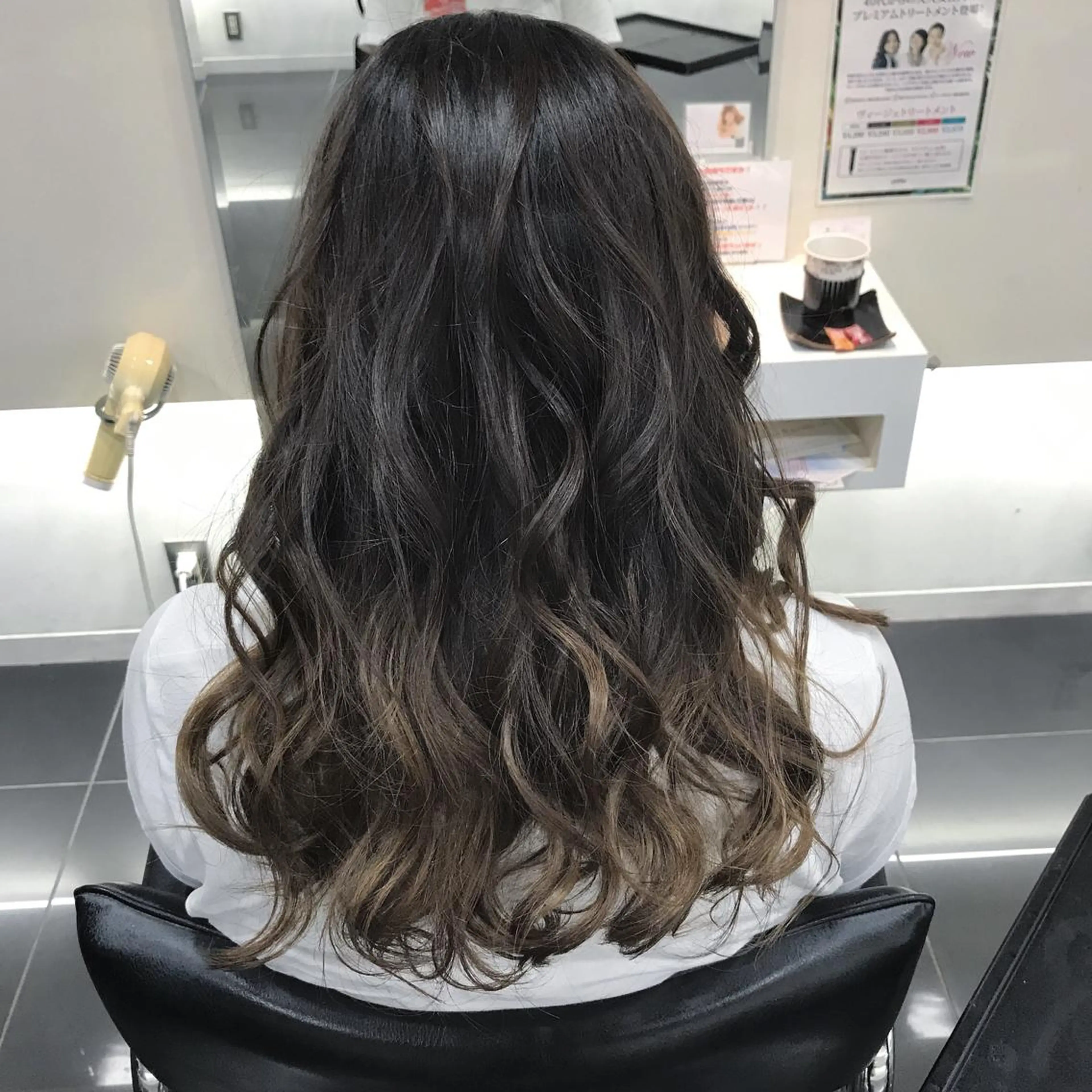 カラー グラデーションカラー 大久保 隆蔵のヘアスタイル