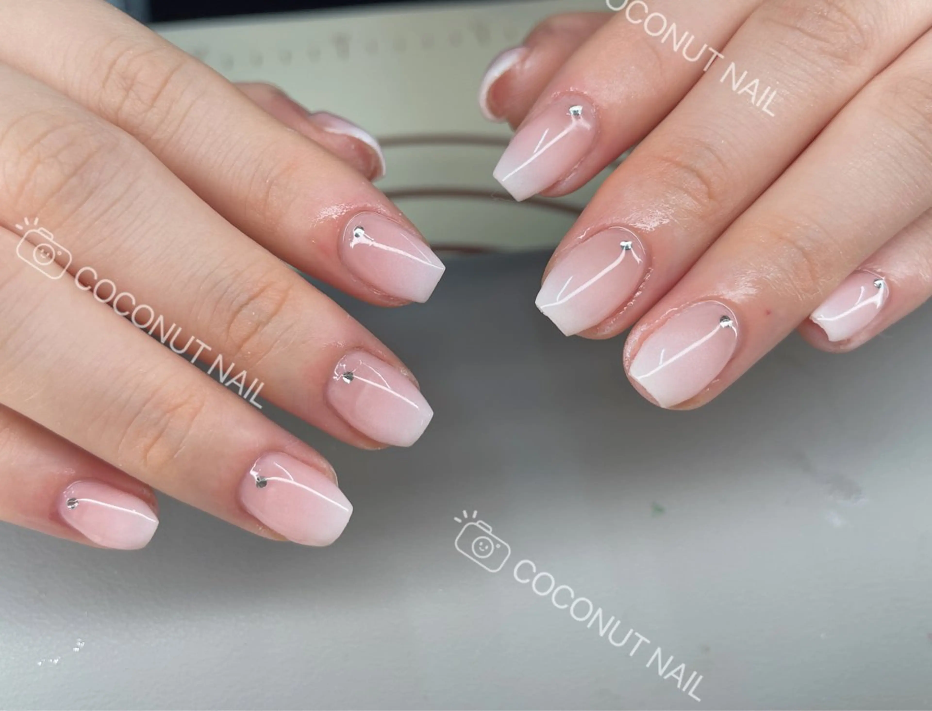ネイル ハンドネイル 神田 ココナッツのネイルデザイン