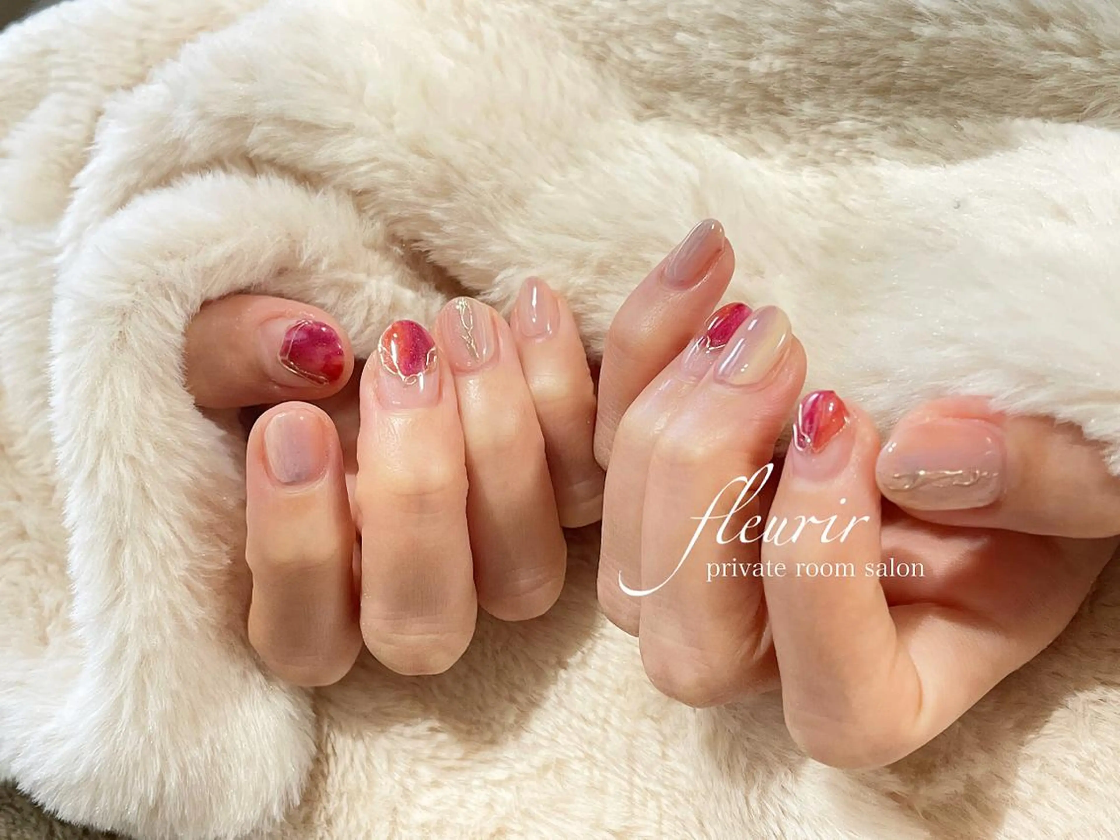 ネイル アートネイル ゴールド ミラーネイル フルリール 【プライベートサロンのネイルデザイン