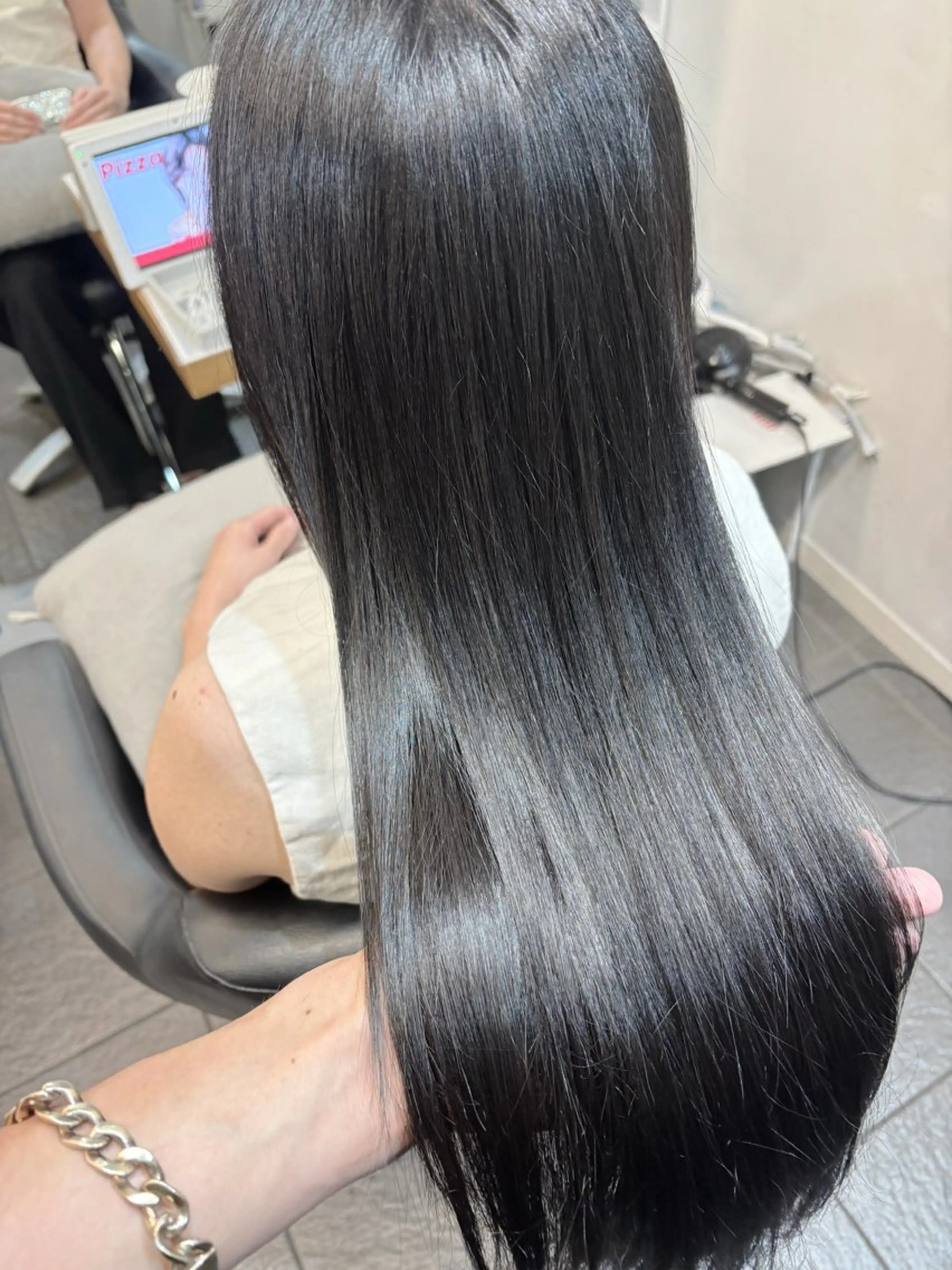 カラー ブルーカラー ブルージュ 透明感カラー ヘアカラー トリートメント ヘッドスパ グレージュ/髪質改善 Yamato.hのヘアスタイル