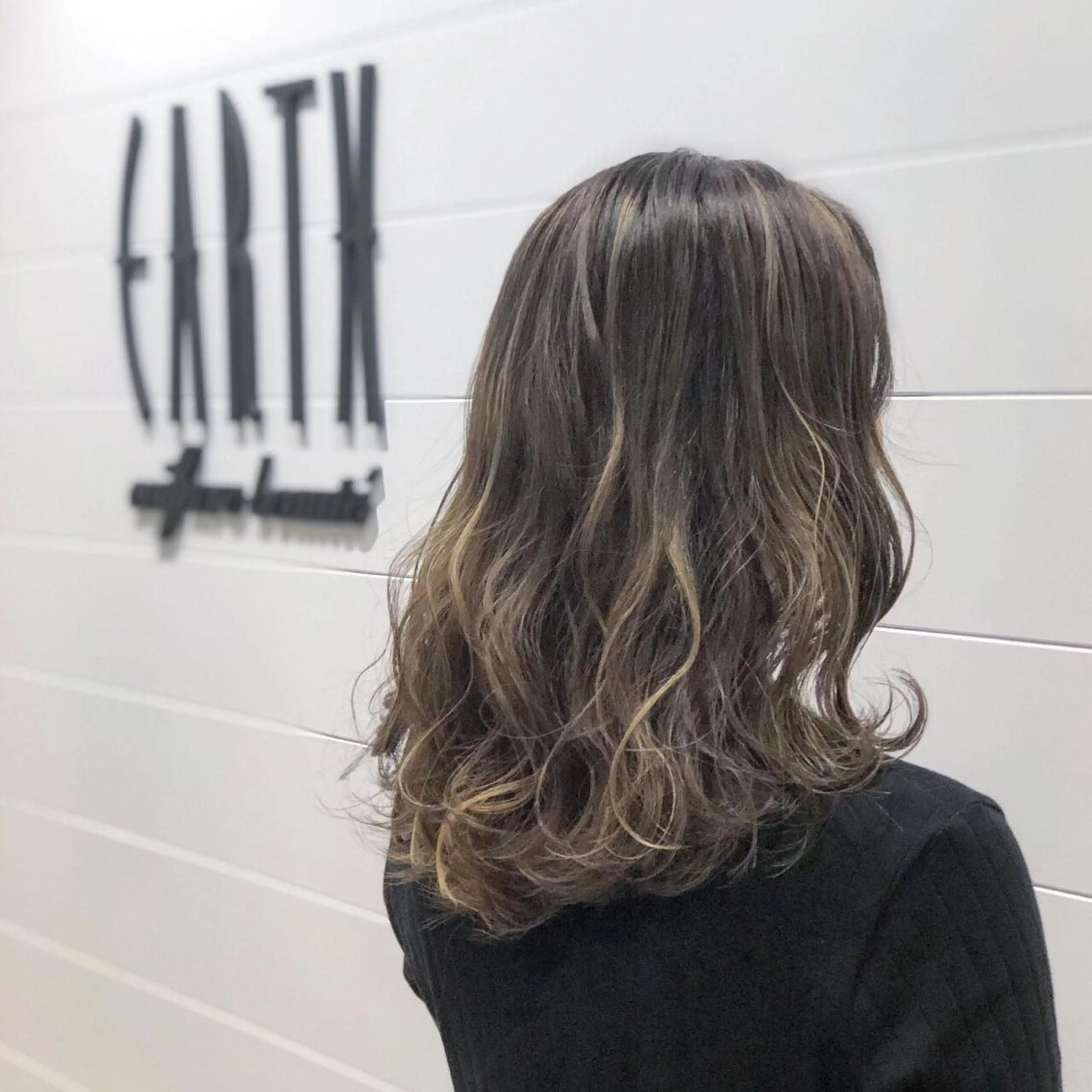 ミディアム カラー パーマ カット パーマ 杉田 一浩のヘアスタイル