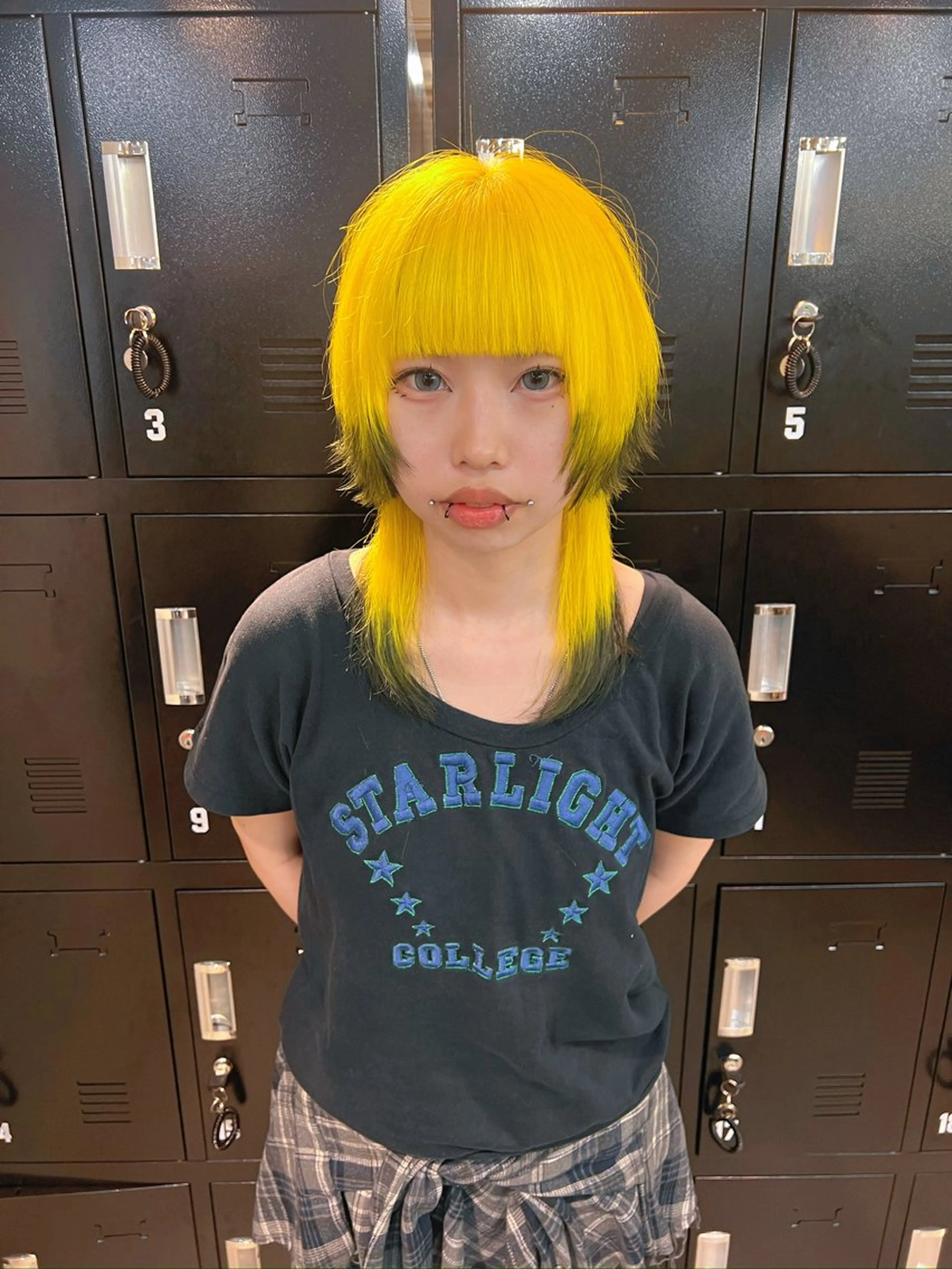 ミディアム カラー ヘアアレンジ カット ヘアカラー トリートメント ヘアセット 🐺ウルフの神🐺 /カラー/けいすけのヘアスタイル