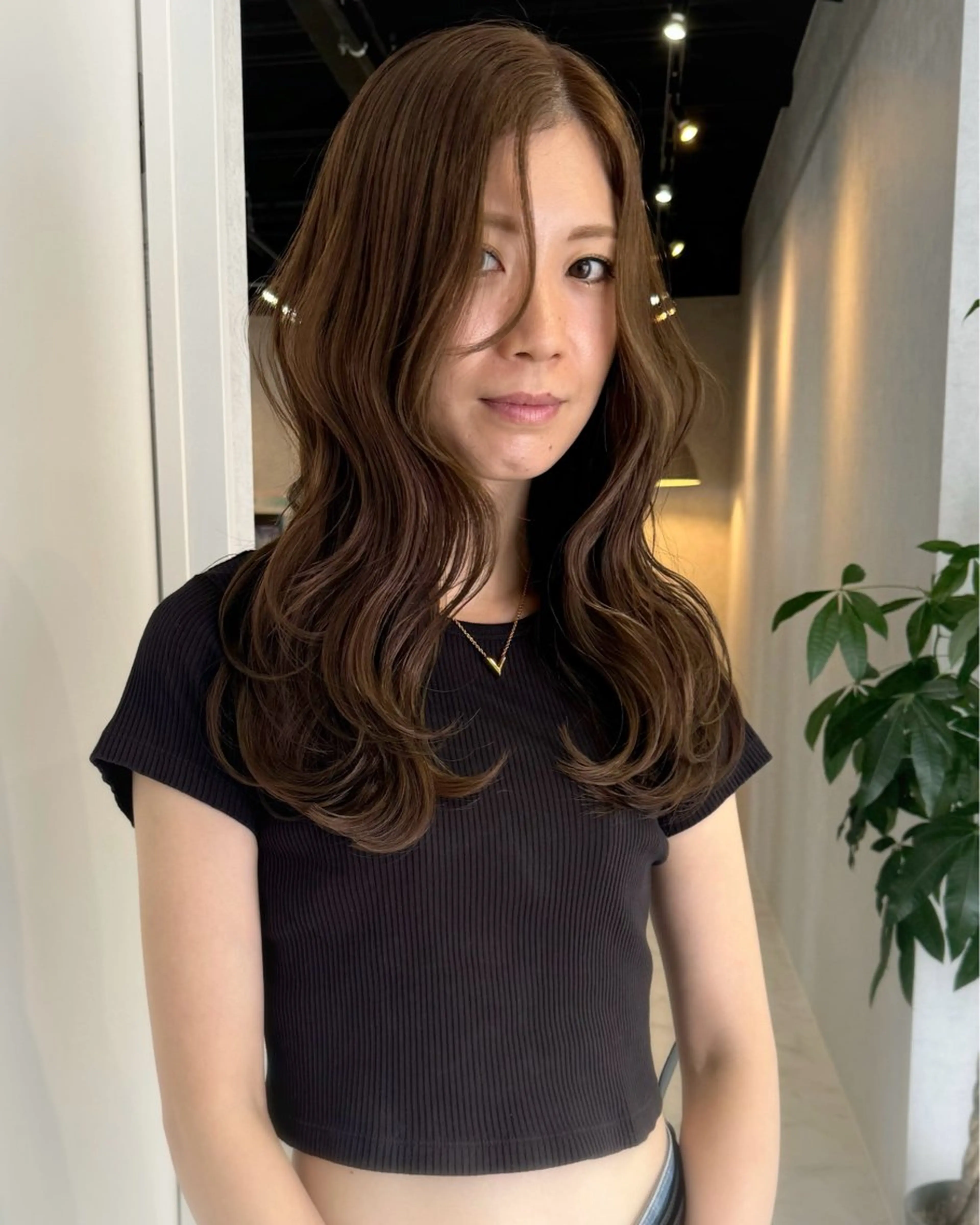 セミロング カラー ヘアアレンジ バレイヤージュ ブリーチ ハイライトカラー ハイトーンカラー ハイライト カット ヘアカラー トリートメント アンドウ ユウ/ レイヤーカット/韓国のヘアスタイル