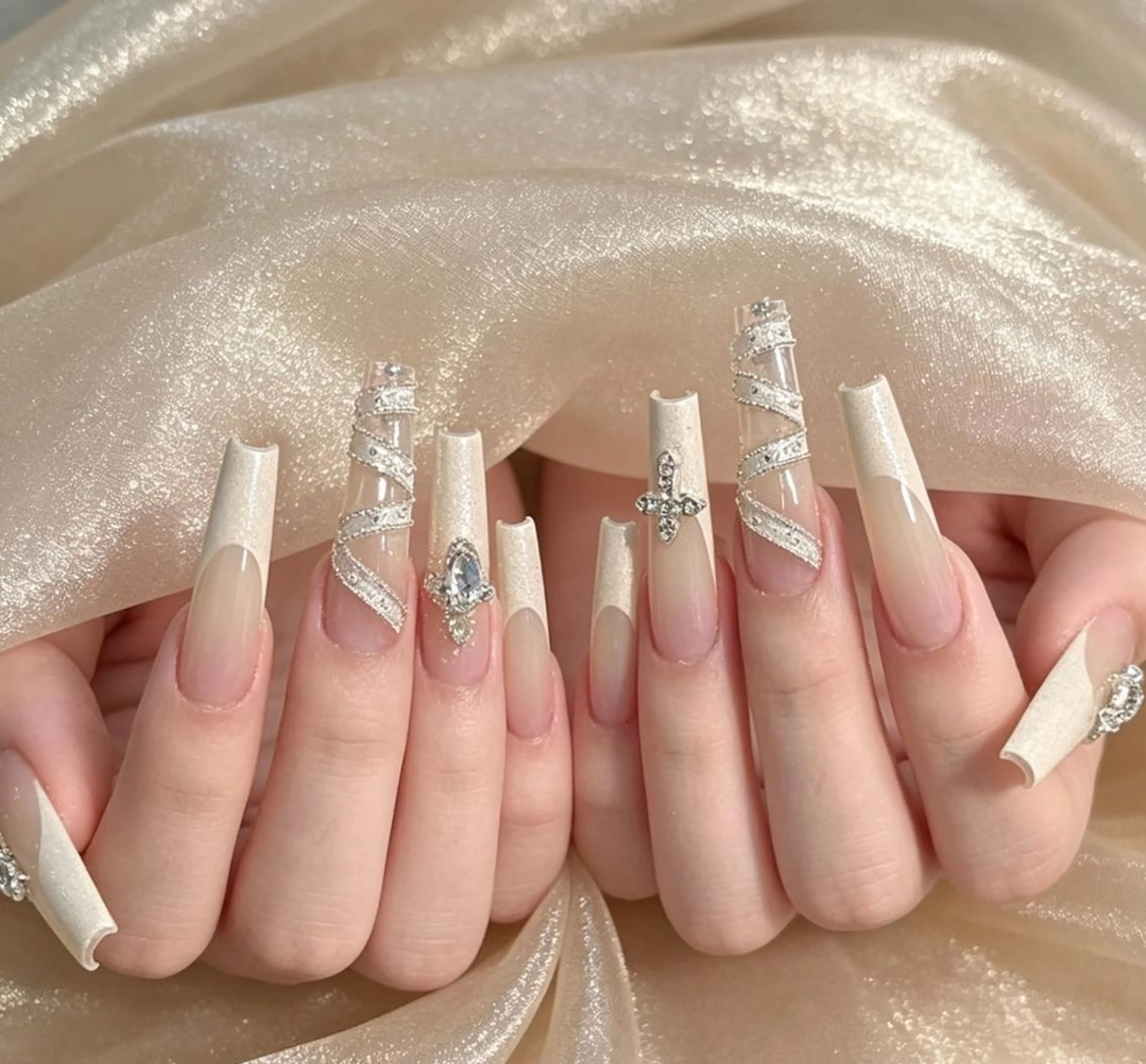 ネイル ハンドネイル 🎀 NaNa_nailのネイルデザイン
