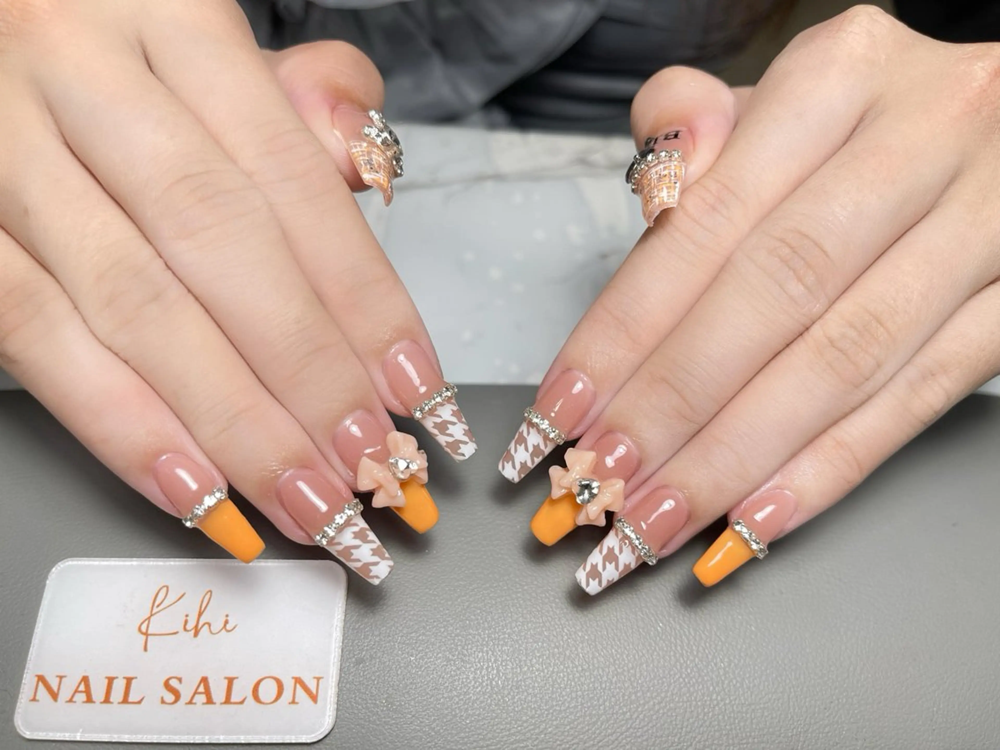 ネイル アートネイル フレンチネイル ジェルネイル グラデーション 韓国ネイル ハンドネイル 💕鈴木ユリ パラジェル/オフ無料のネイルデザイン