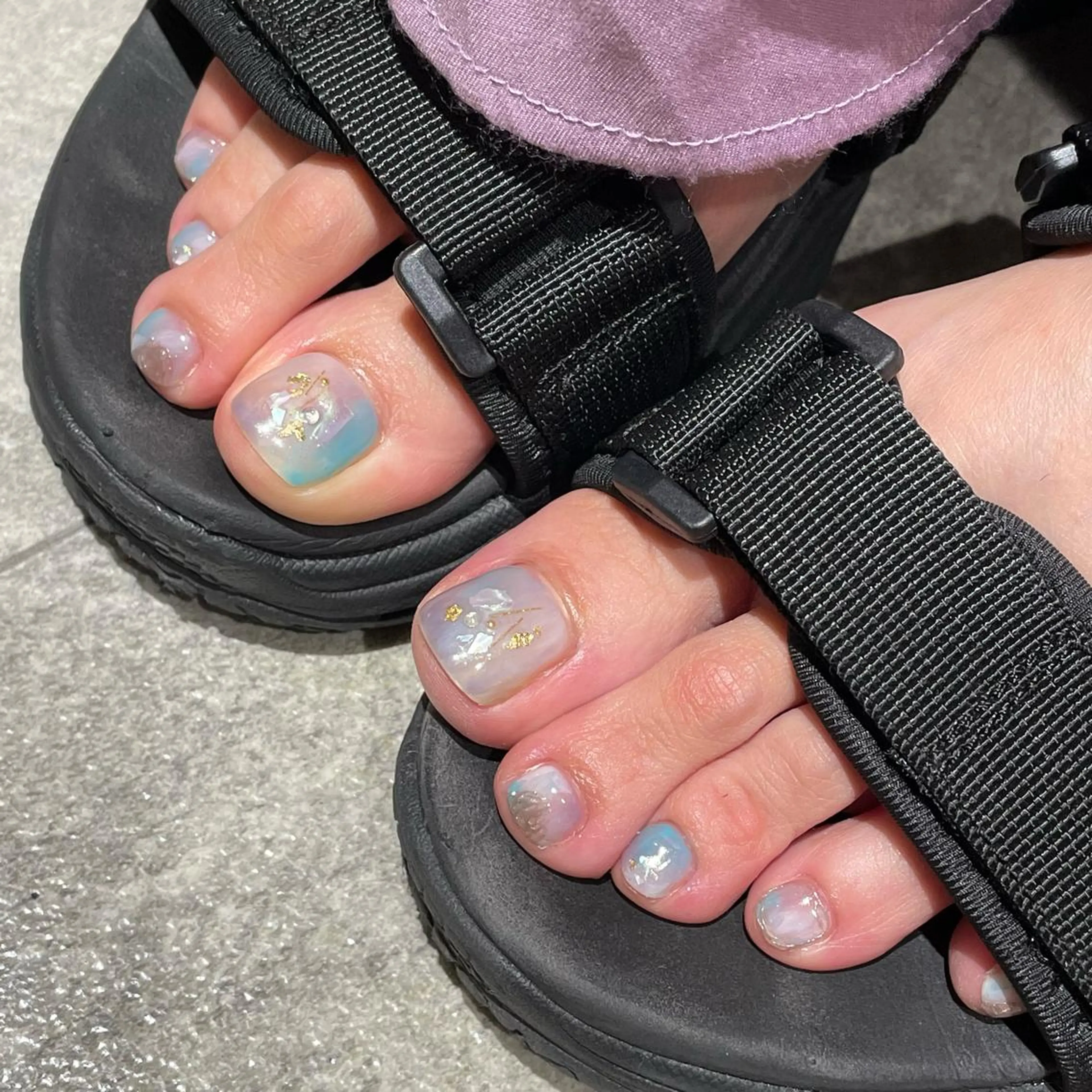 ネイル フットネイル Ami 🦥のネイルデザイン