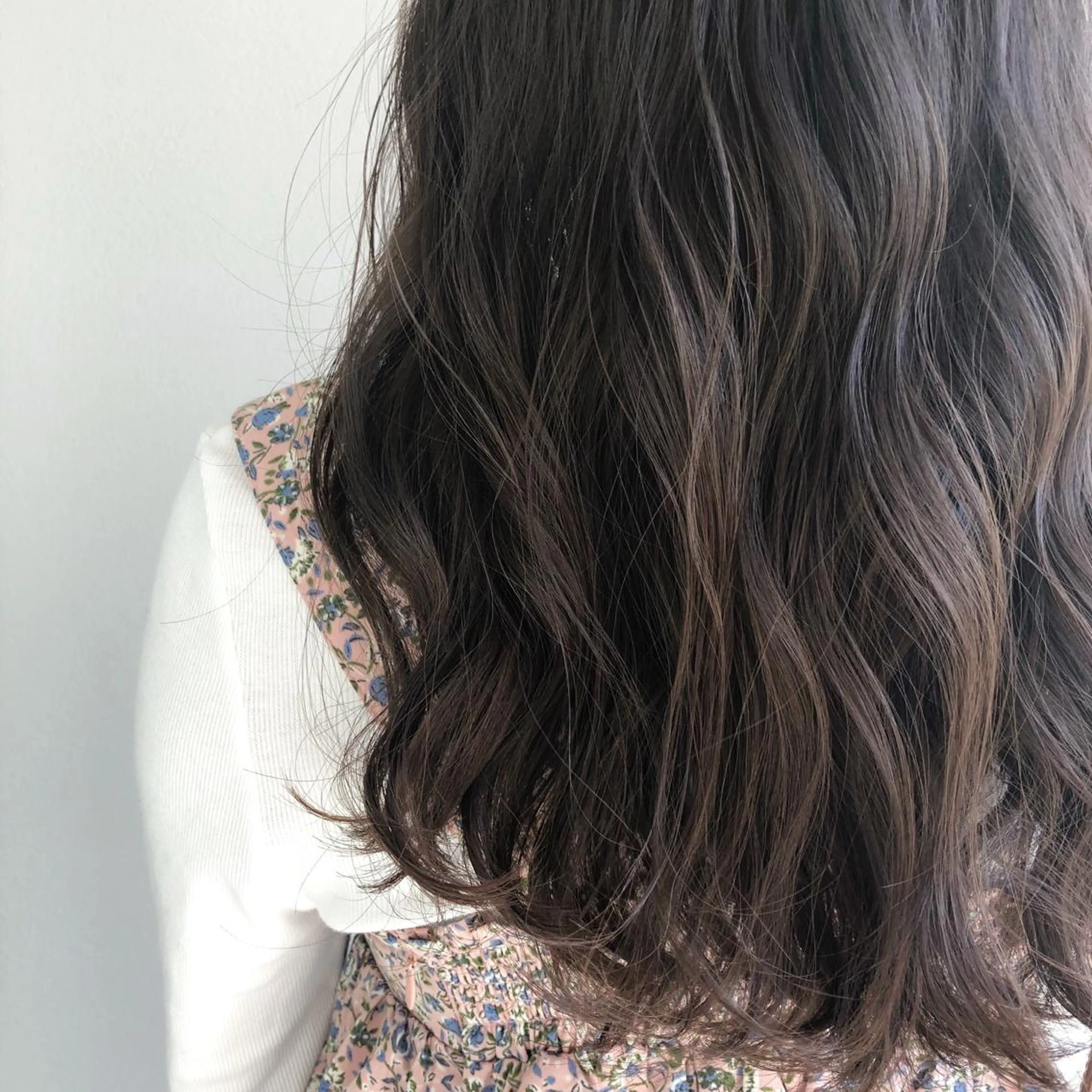 セミロング 切りっぱなしボブ セミロングパーマ アッシュ ボブ 外国人風カラー ショート職人 美容師【KENTA】のヘアスタイル