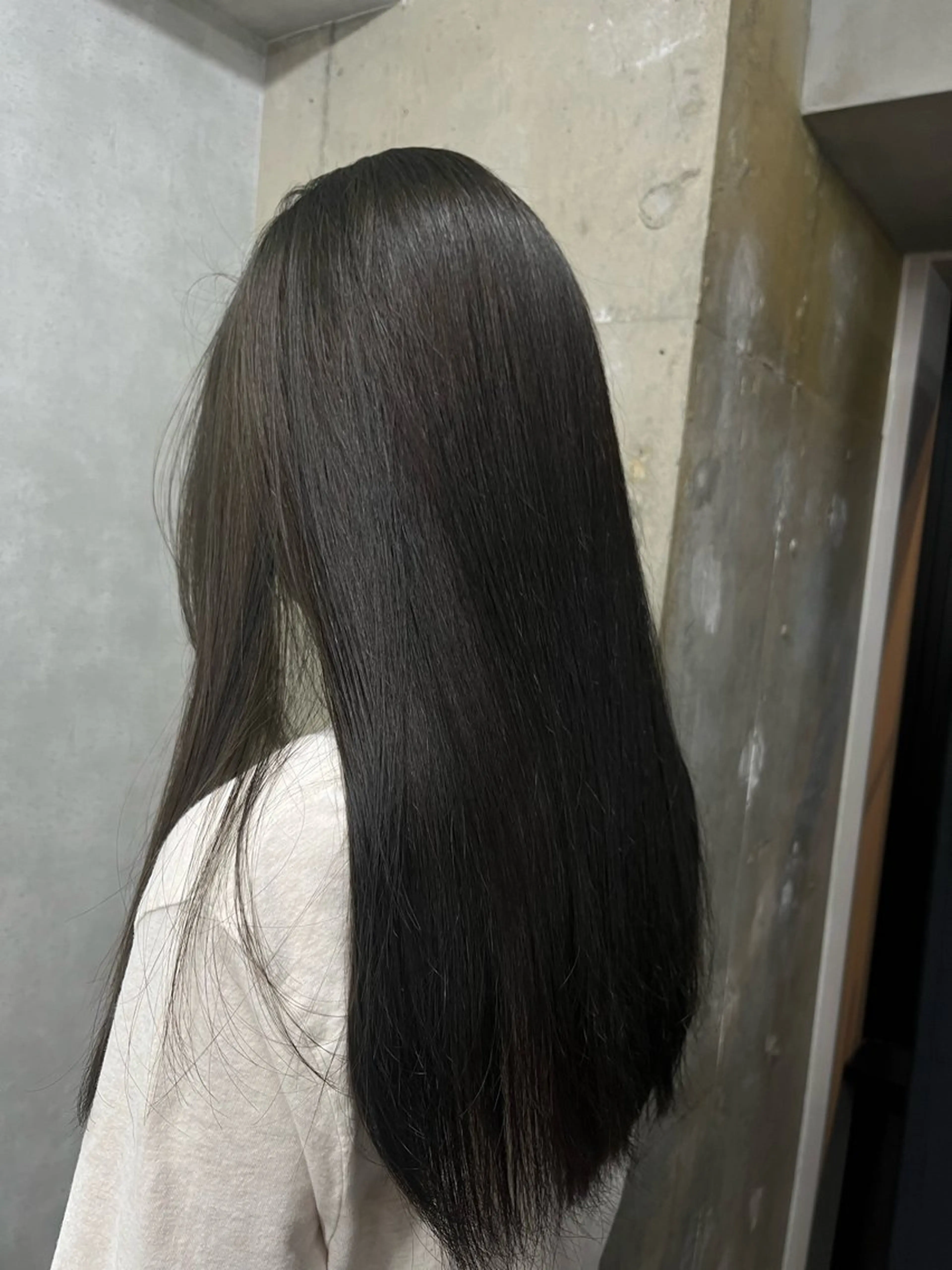 ロング カラー anon Loemのヘアスタイル