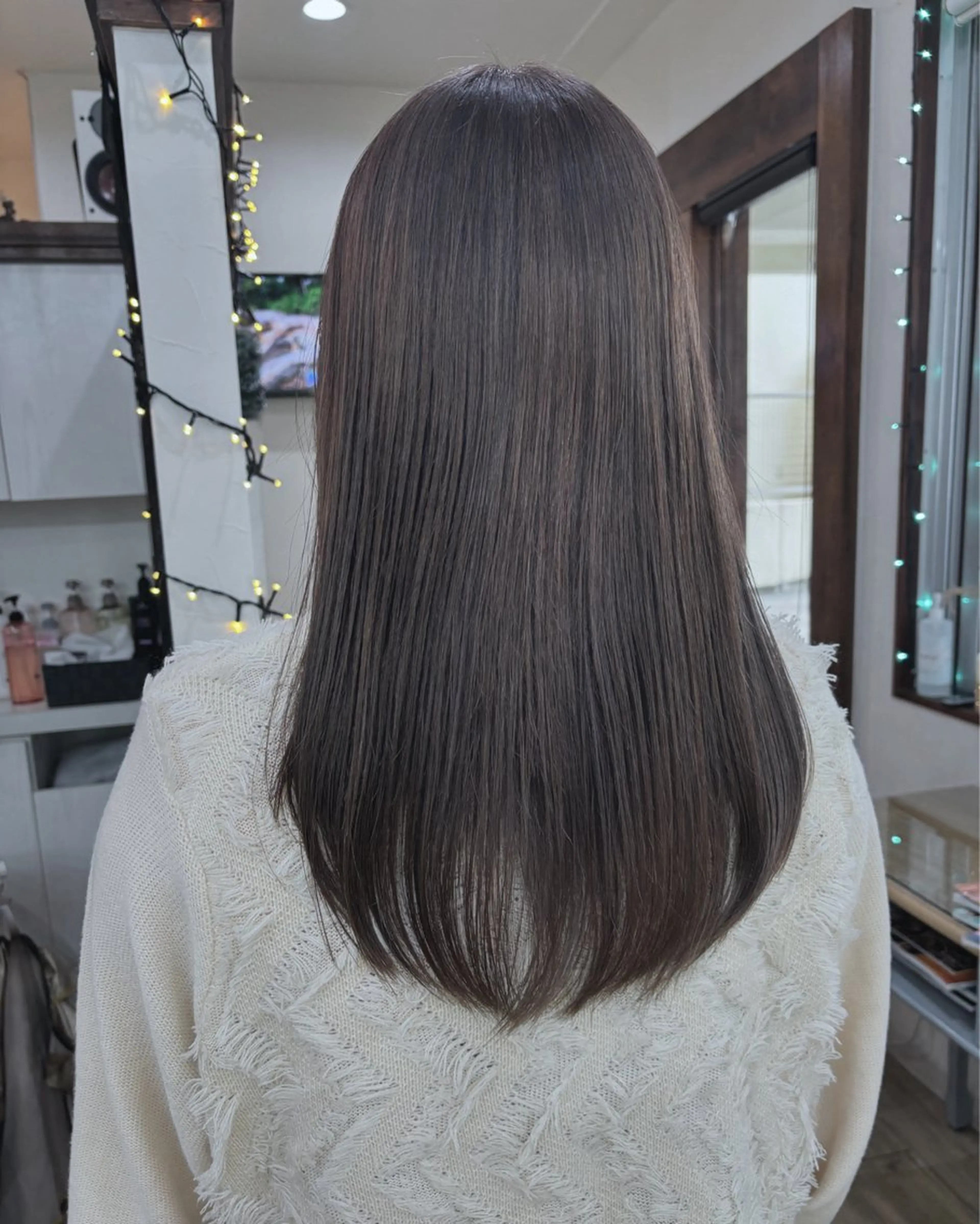 ミディアム カラー イルミナカラー カット ヘアカラー grand juteのヘアスタイル