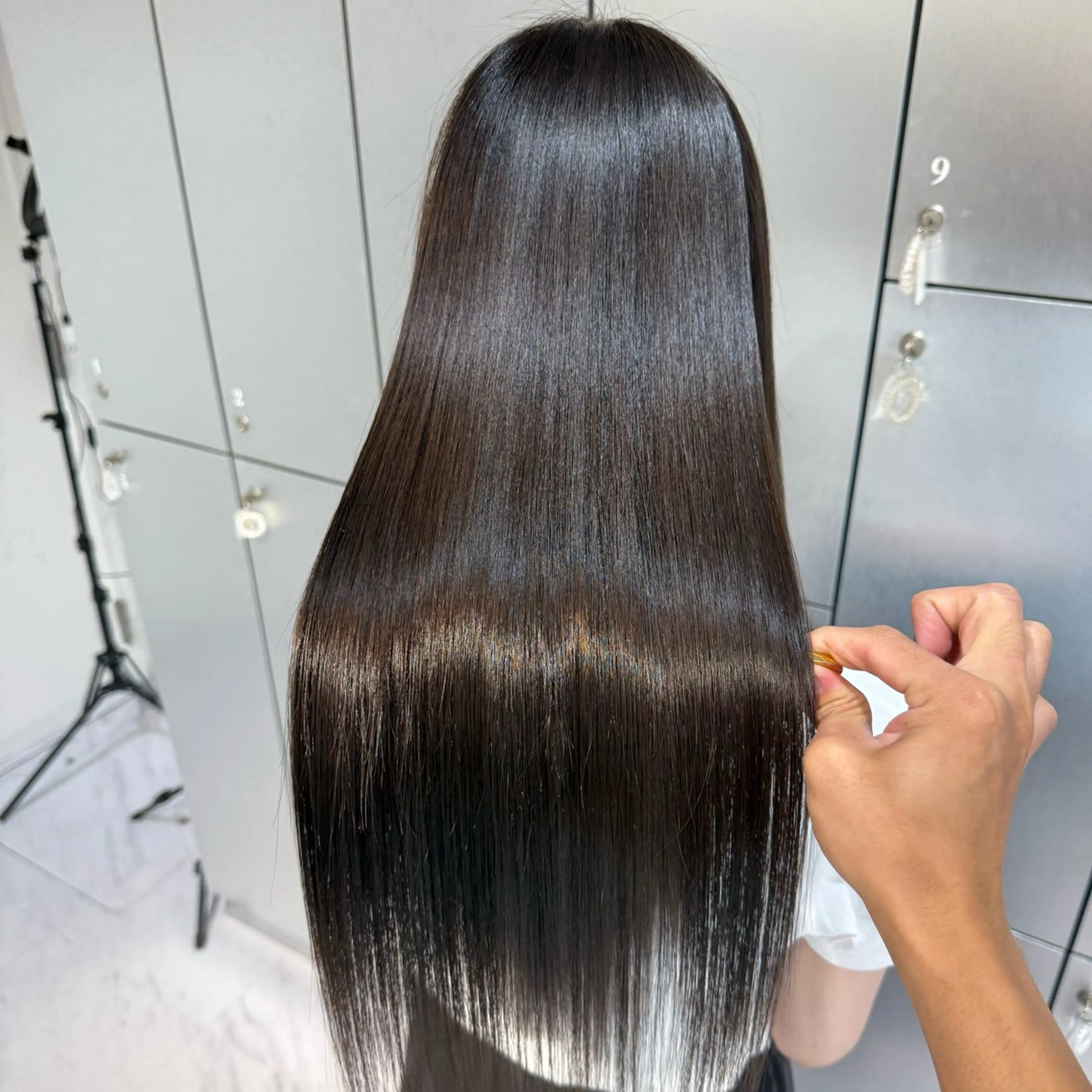 ロング ケアカラー 髪質改善 縮毛矯正 トリートメント カット ヘアカラー 縮毛矯正 鍋田/ 渋谷/ 縮毛矯正／レイヤーのヘアスタイル