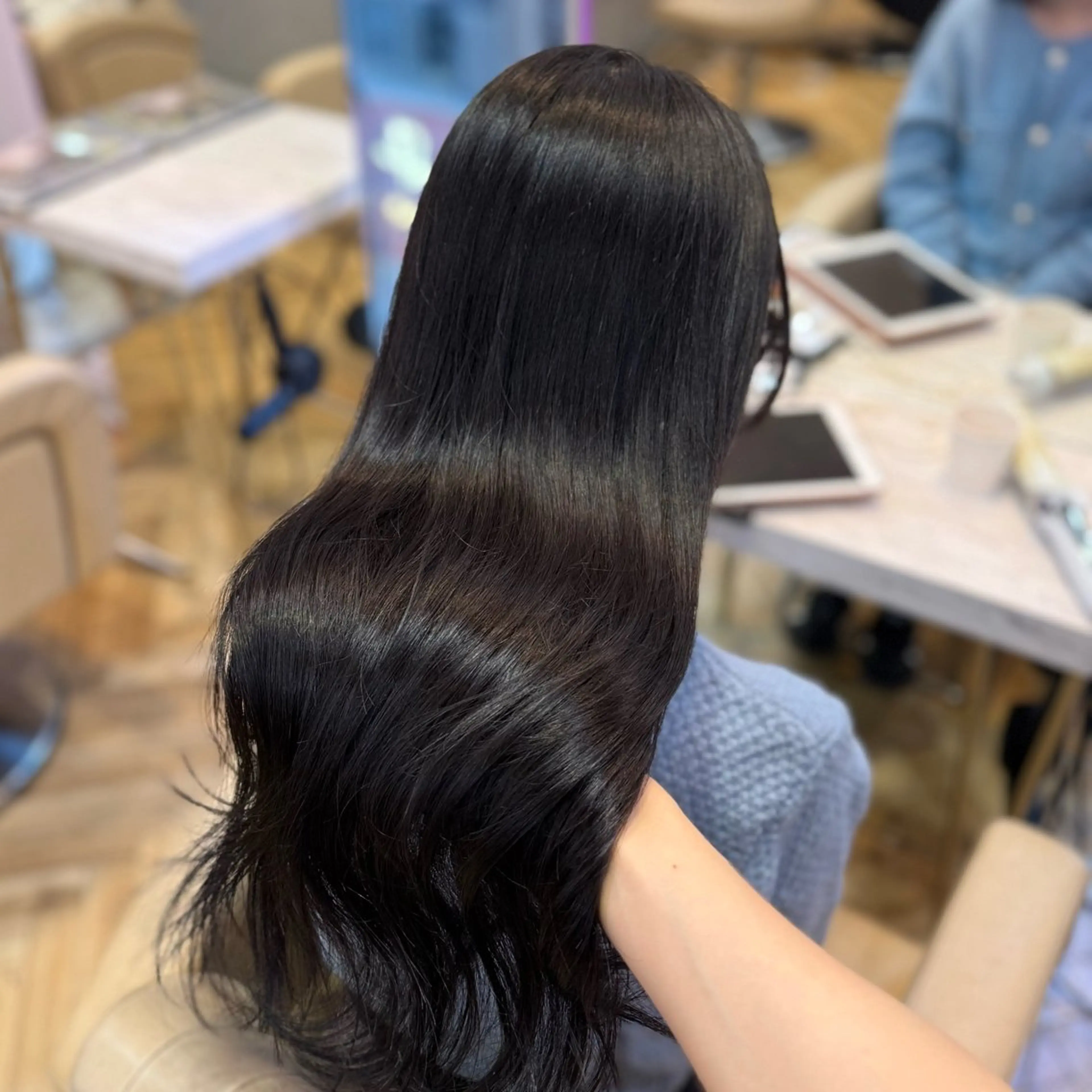 ロング 顔周りカット 韓国風ヘア ヘアカラー トリートメント 韓国ヘア/艶髪/ 透明感カラー/つぐみのヘアスタイル