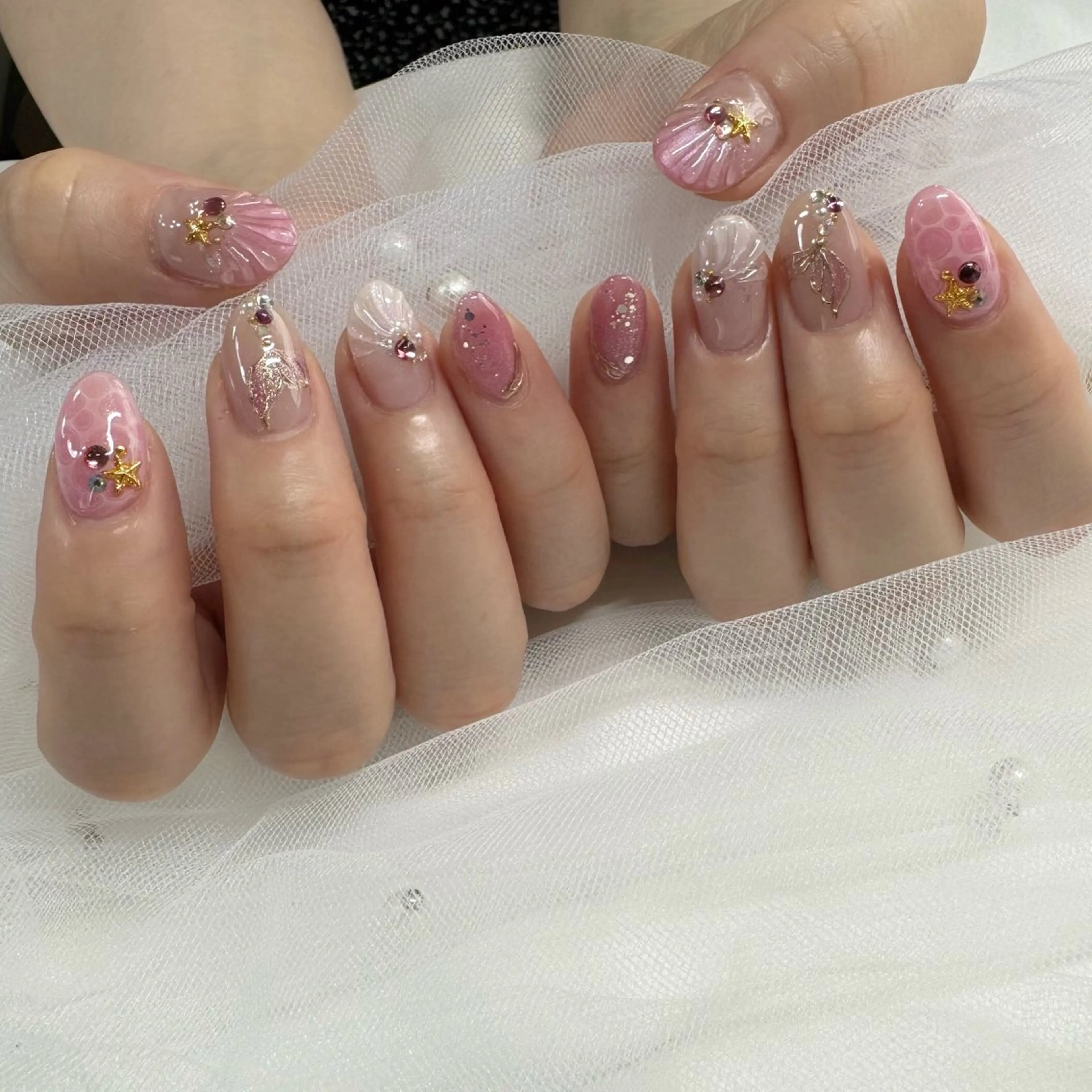 ネイル ジェルネイル 東 千夏のネイルデザイン