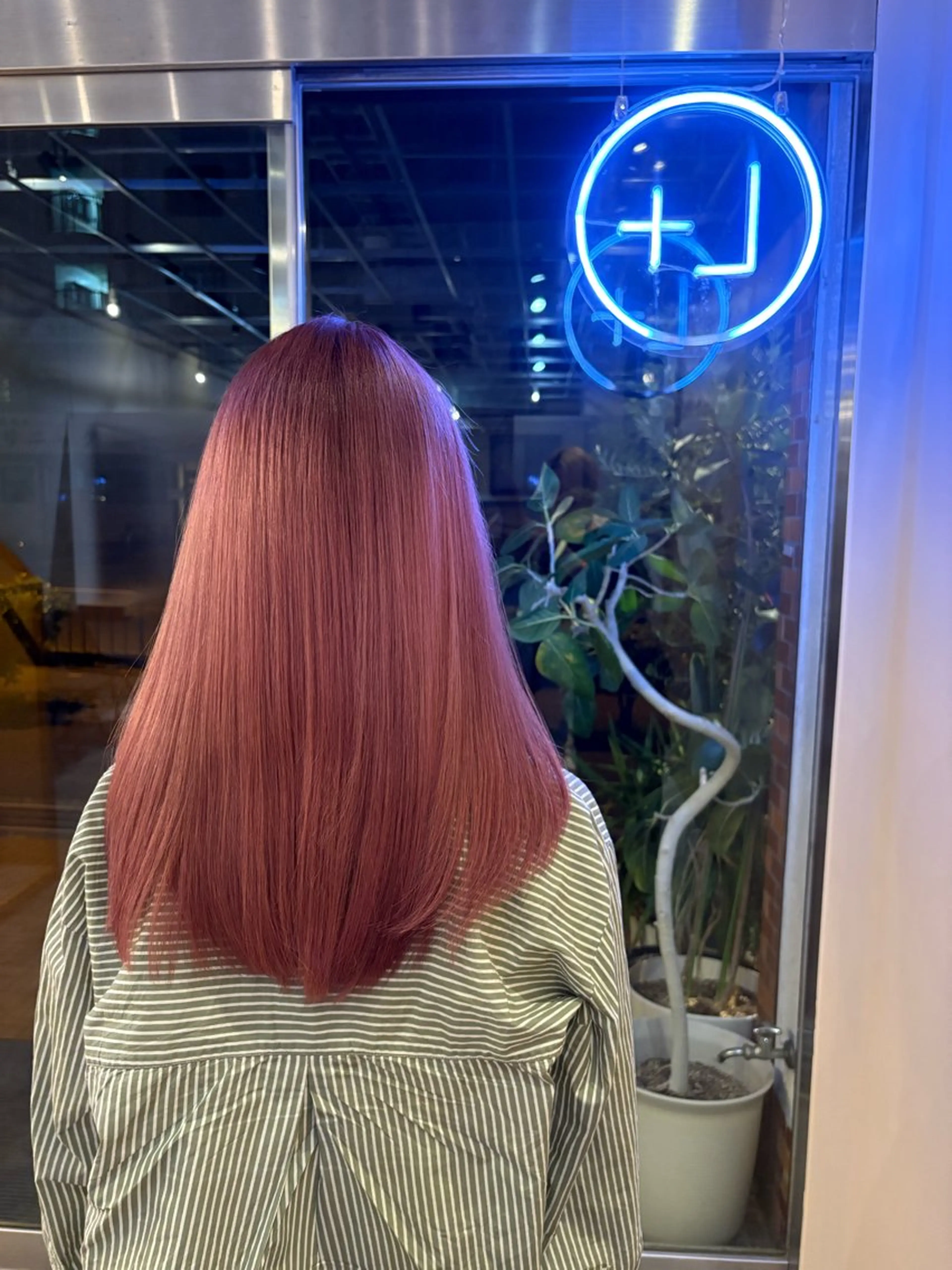 ロング カラー LIBERTA L+ 前田　葵斗のヘアスタイル