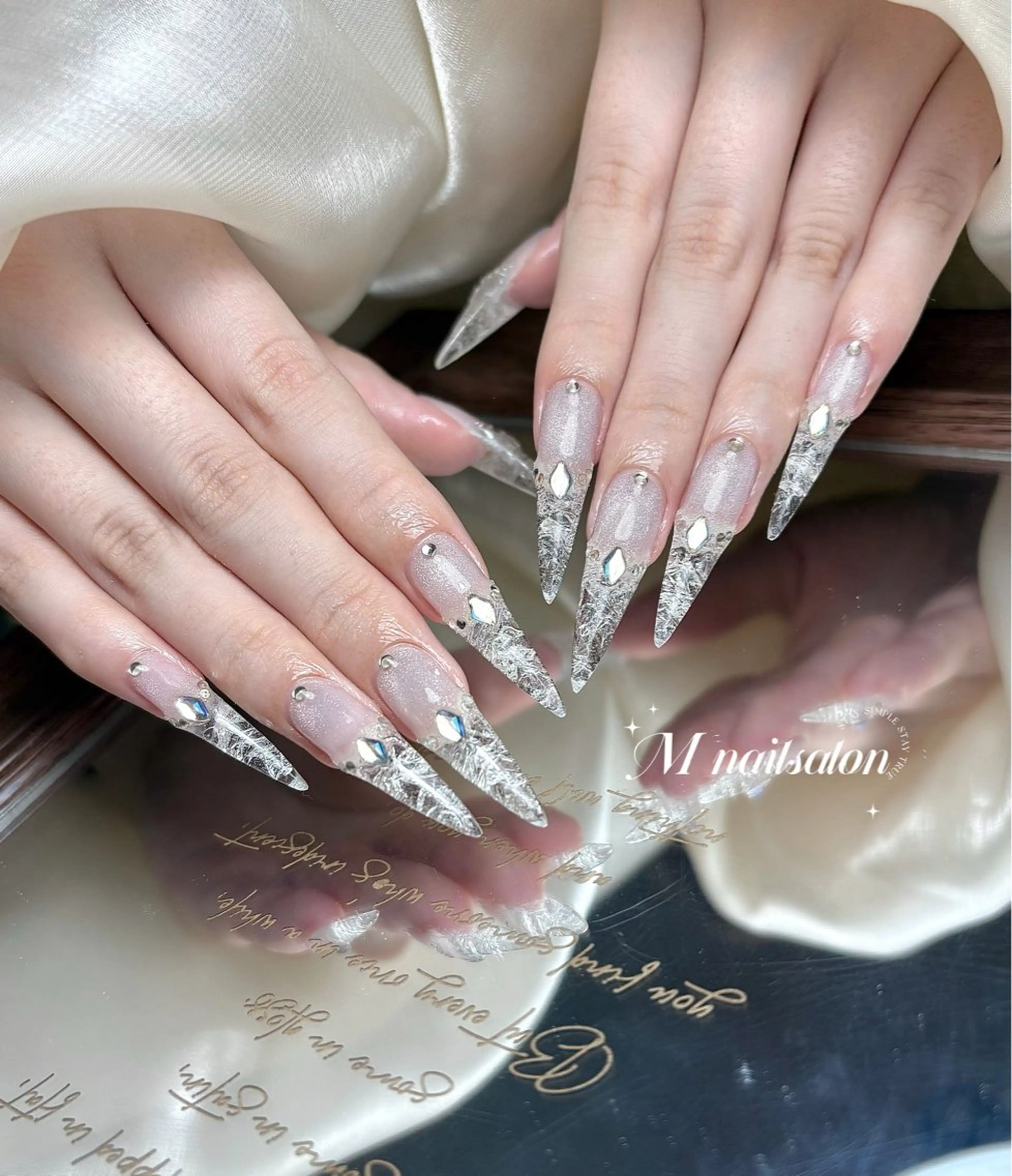 ロング ハンドネイル M🌷nail 長さだし専門店のネイルデザイン