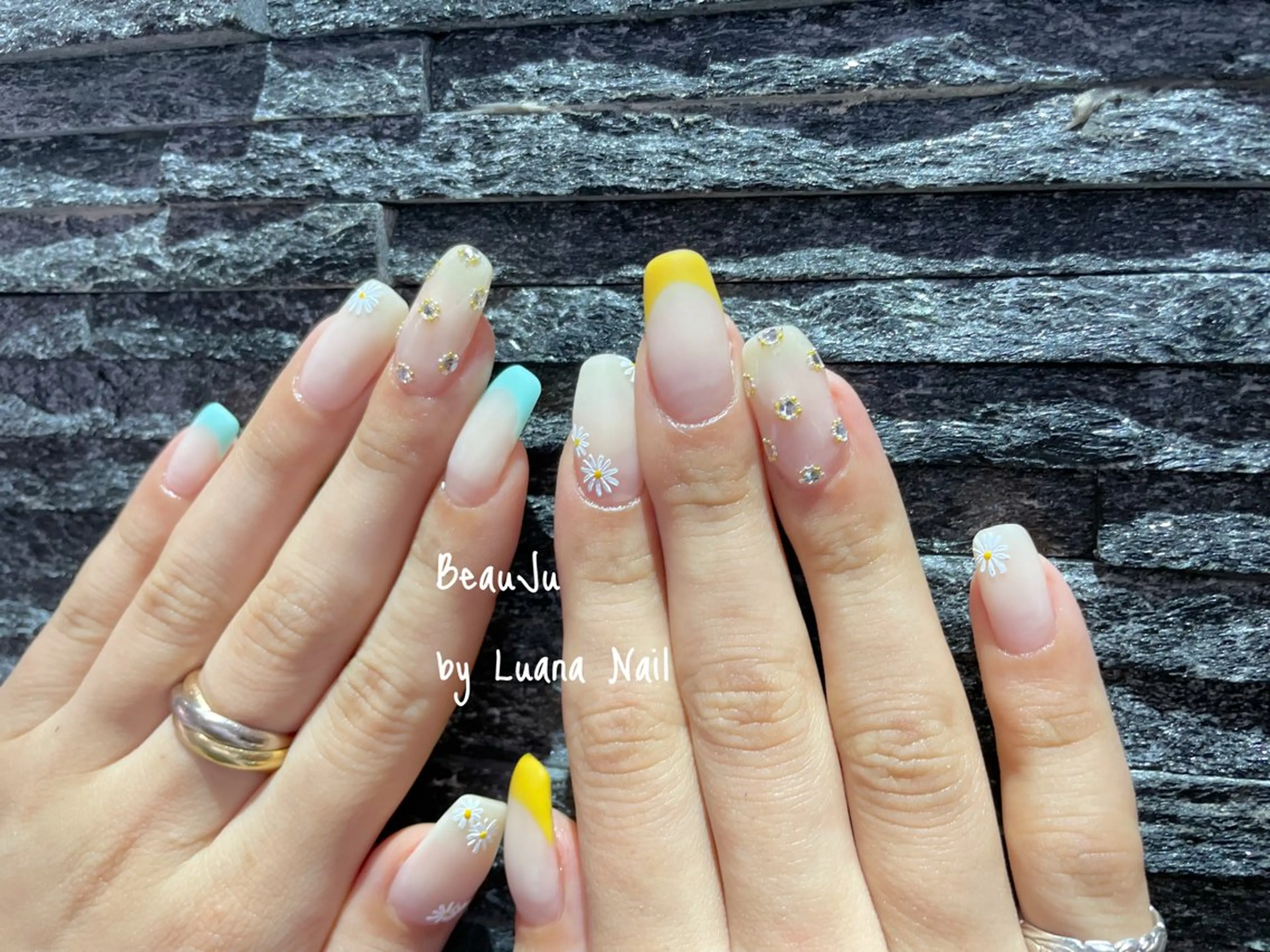 ネイル ハンドネイル BeauJu by Luana Nailのネイルデザイン