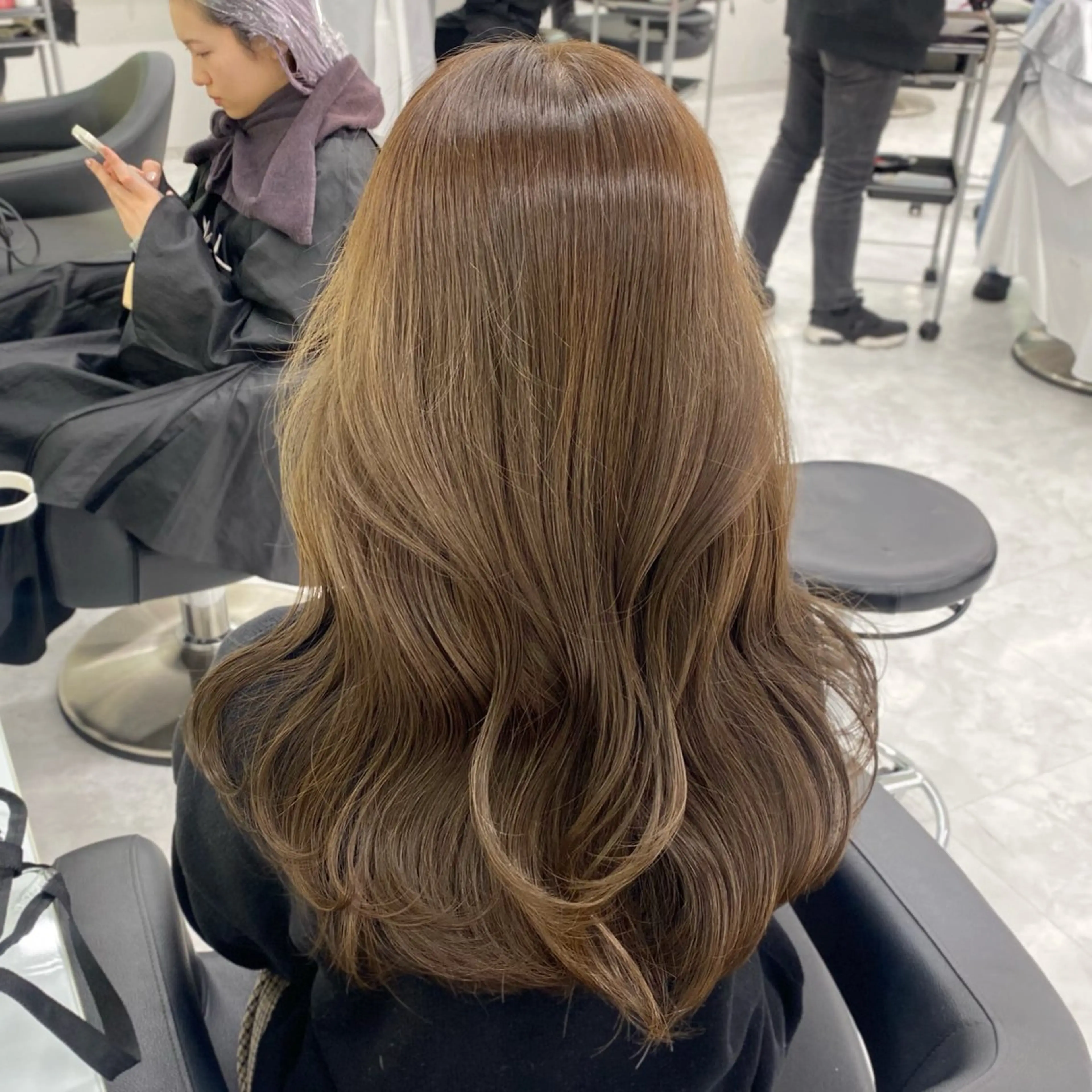 ミディアム カラー パーマ ヘアアレンジ メンズ キッズ ベージュカラー ミルクティーベージュ 💖横浜ブリーチなし 💖MIHOのヘアスタイル