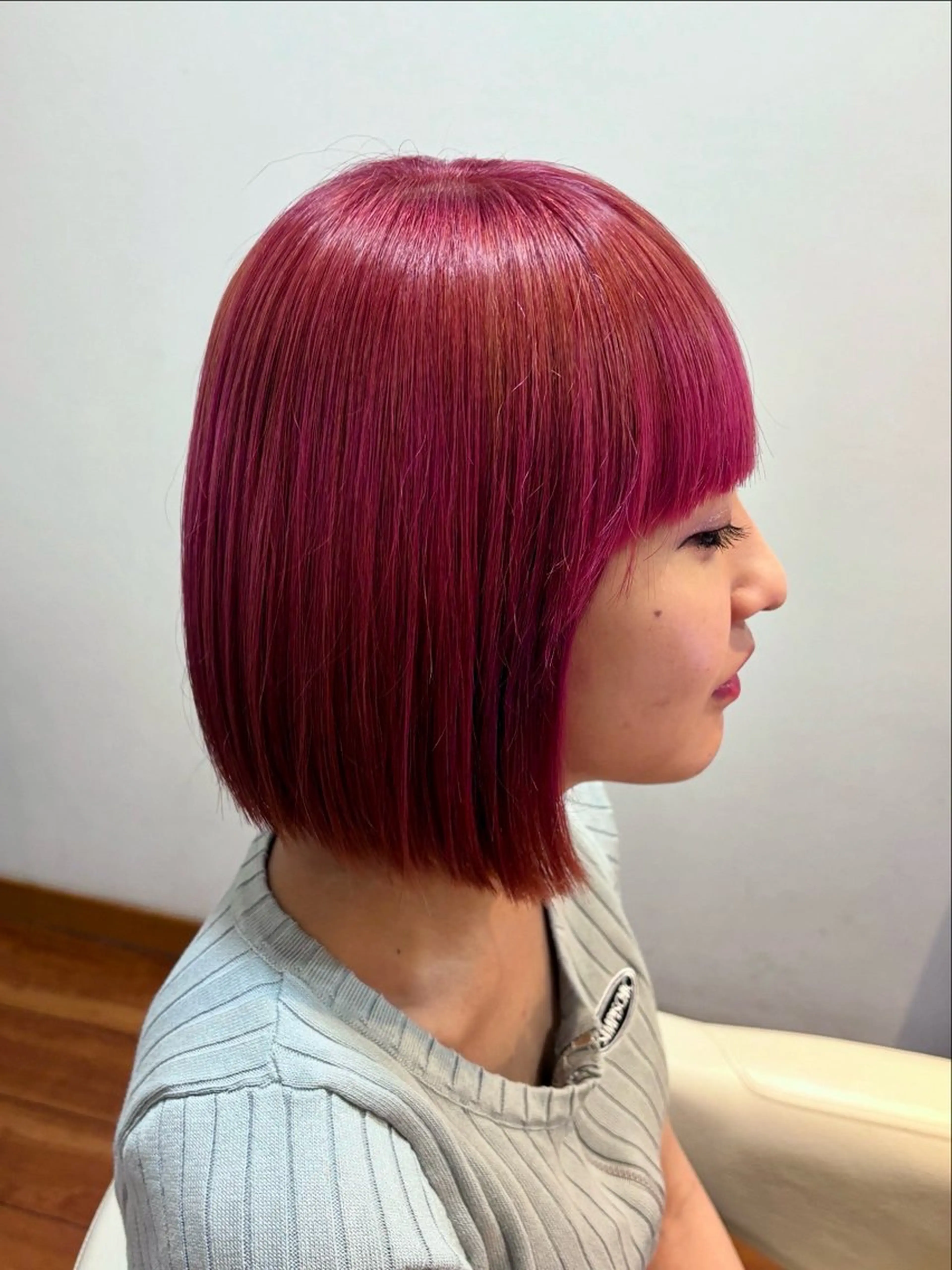 ミディアム カラー 切りっぱなしボブ ブリーチ ピンクカラー ボブ 田村 友吾のヘアスタイル