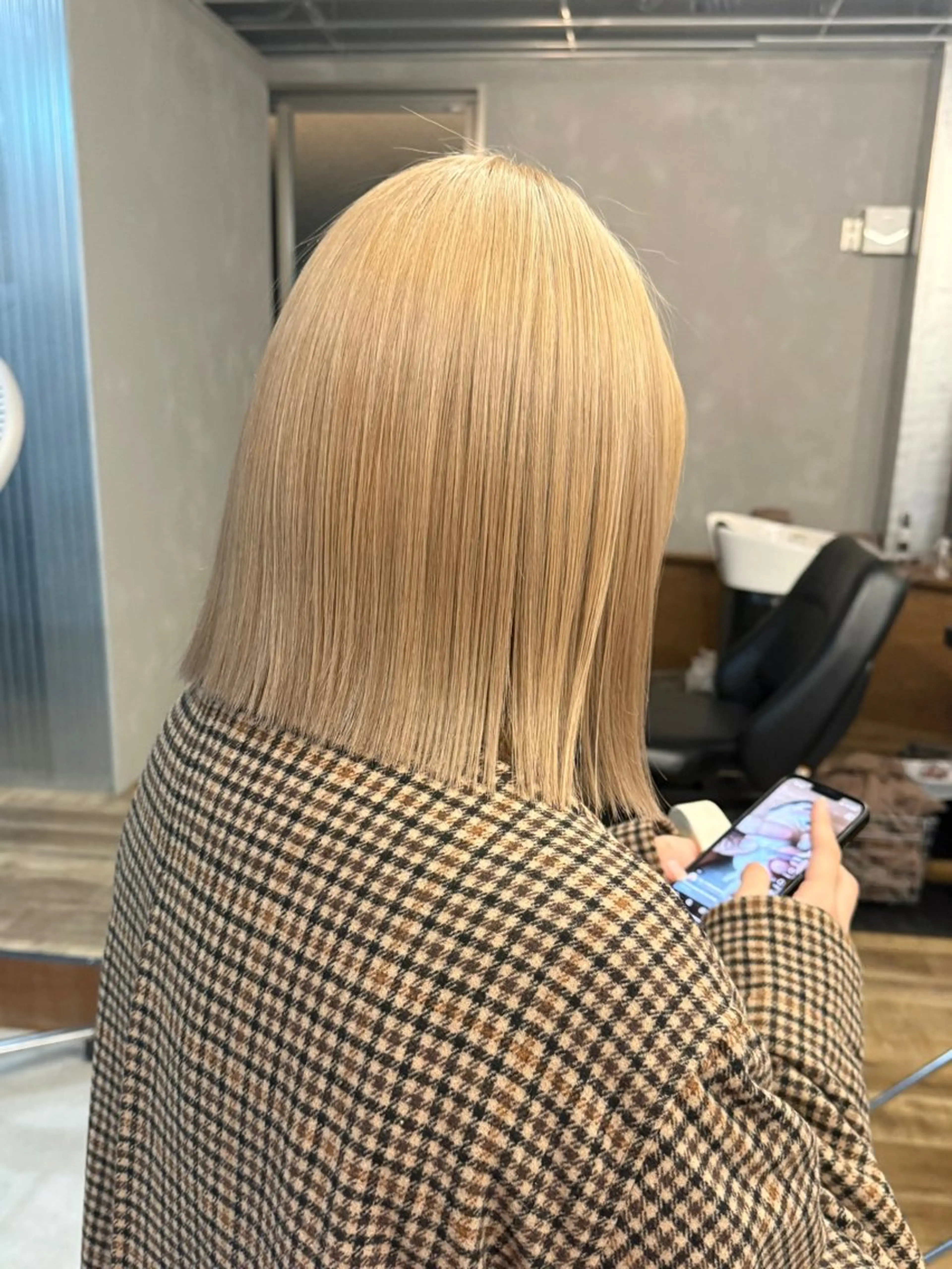 カラー ブリーチ ブロンド noa / 郡山ボブ ×透明感カラーのヘアスタイル