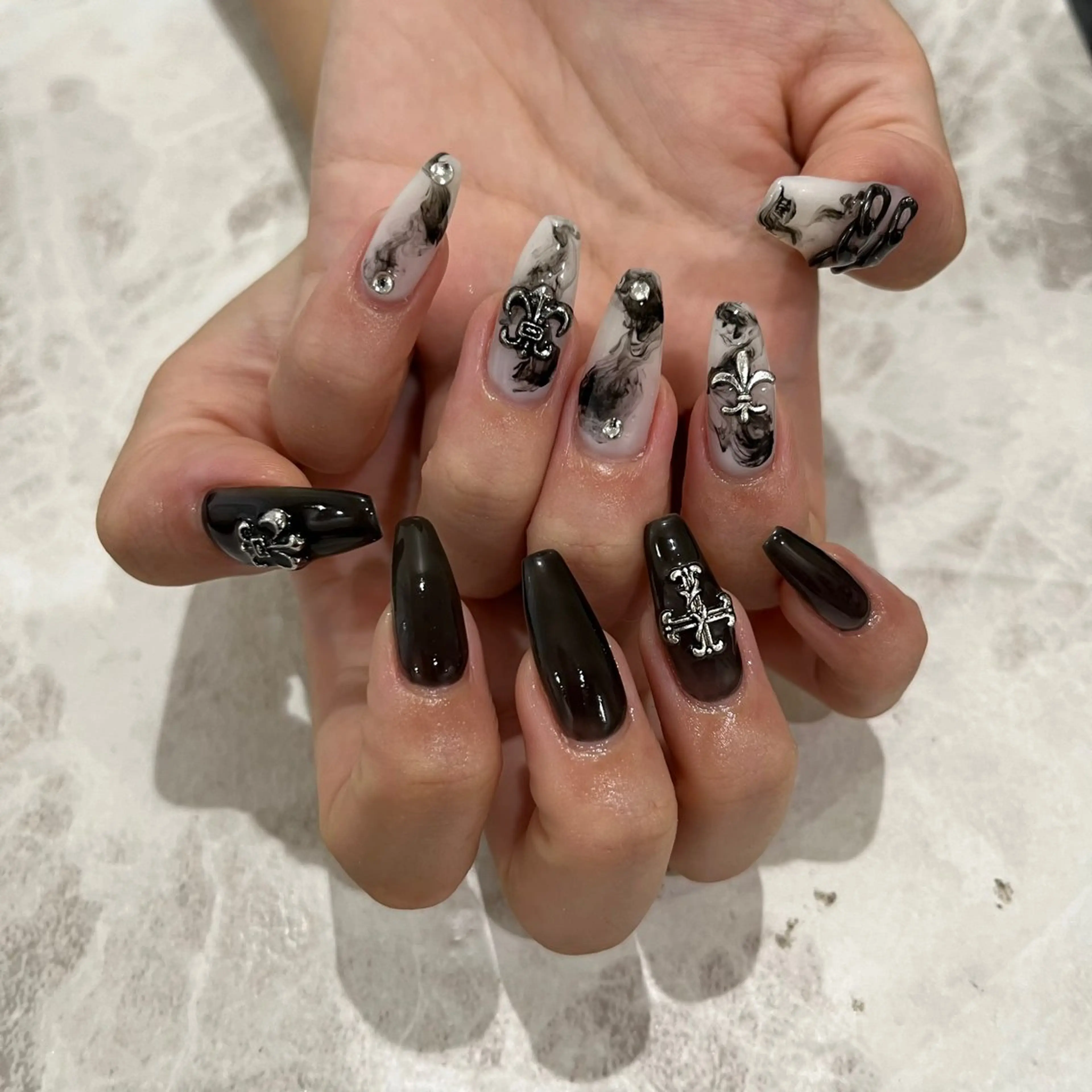 ネイル _WHITE+ 南海難波店のネイルデザイン