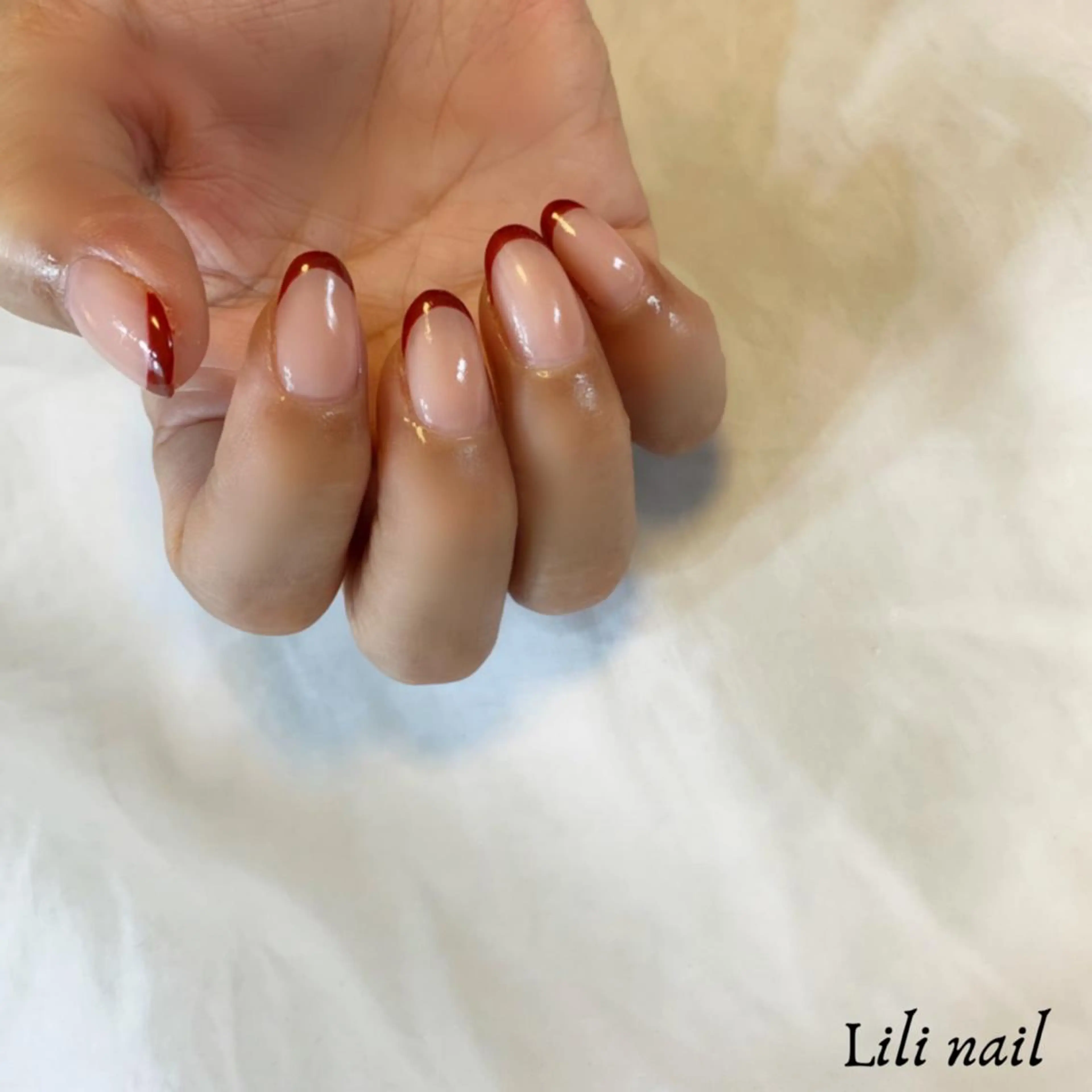 ネイル フレンチネイル 赤色 バレンタイン Lilibeauty salonのネイルデザイン