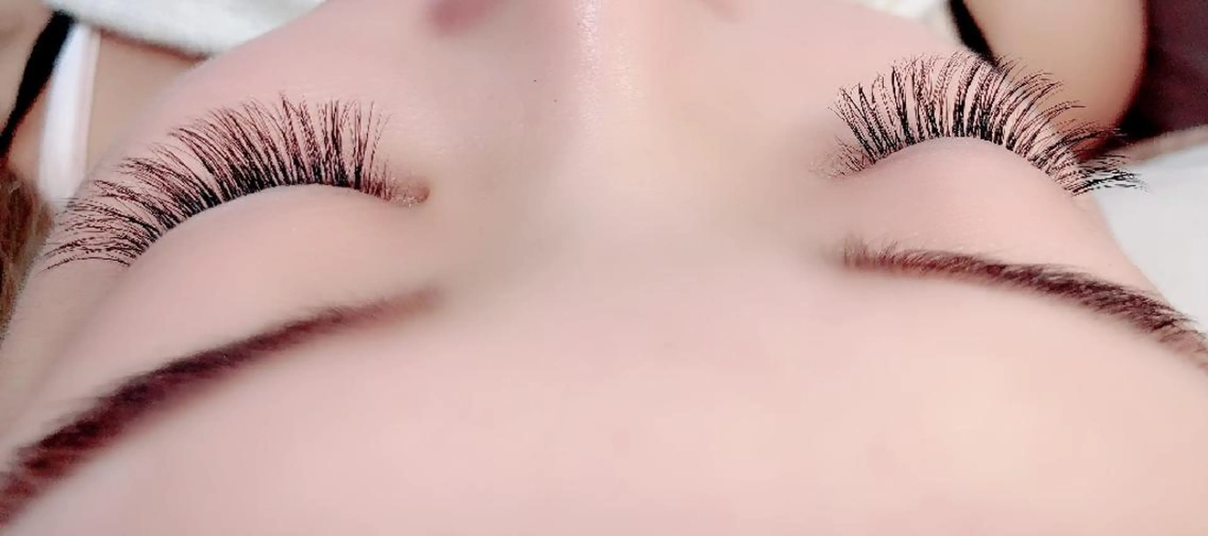 マツエク・マツパ 付け放題 フラットラッシュ パリジェンヌラッシュリフト まつげパーマ セーブル マツエク 吉岡 ゆうなのマツエク・マツパデザイン