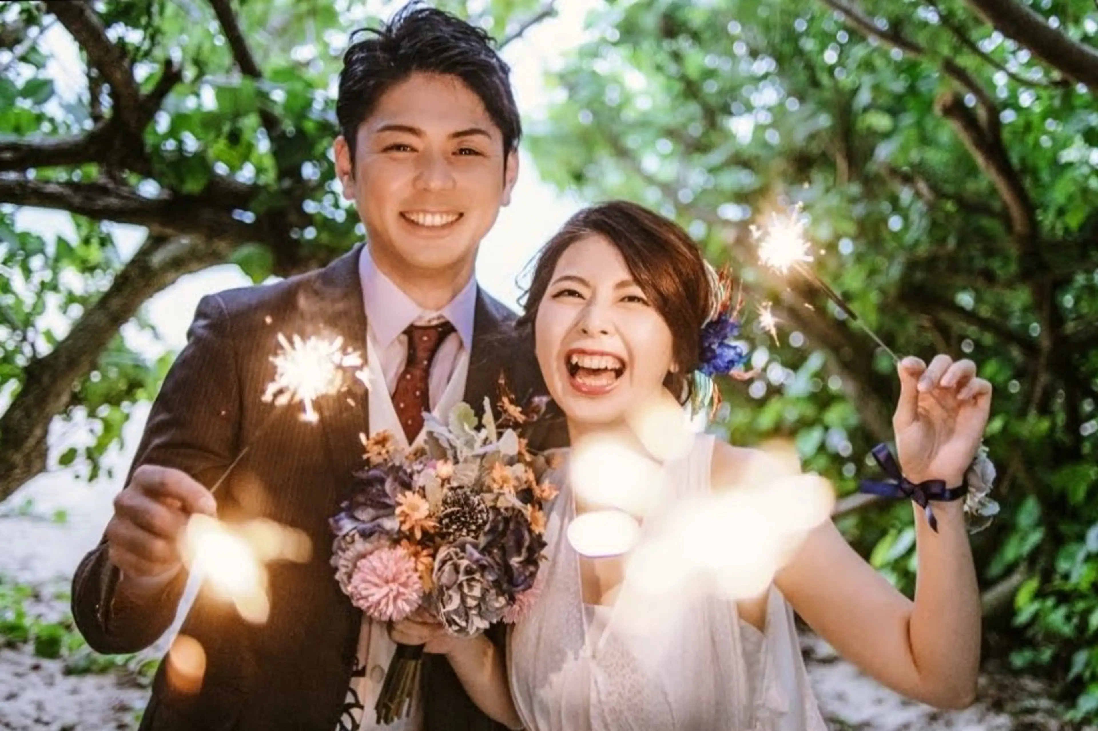 ヘアアレンジ 結婚式・ブライダル ヘアメイクサロン Red Lipps のマツエク・マツパデザイン